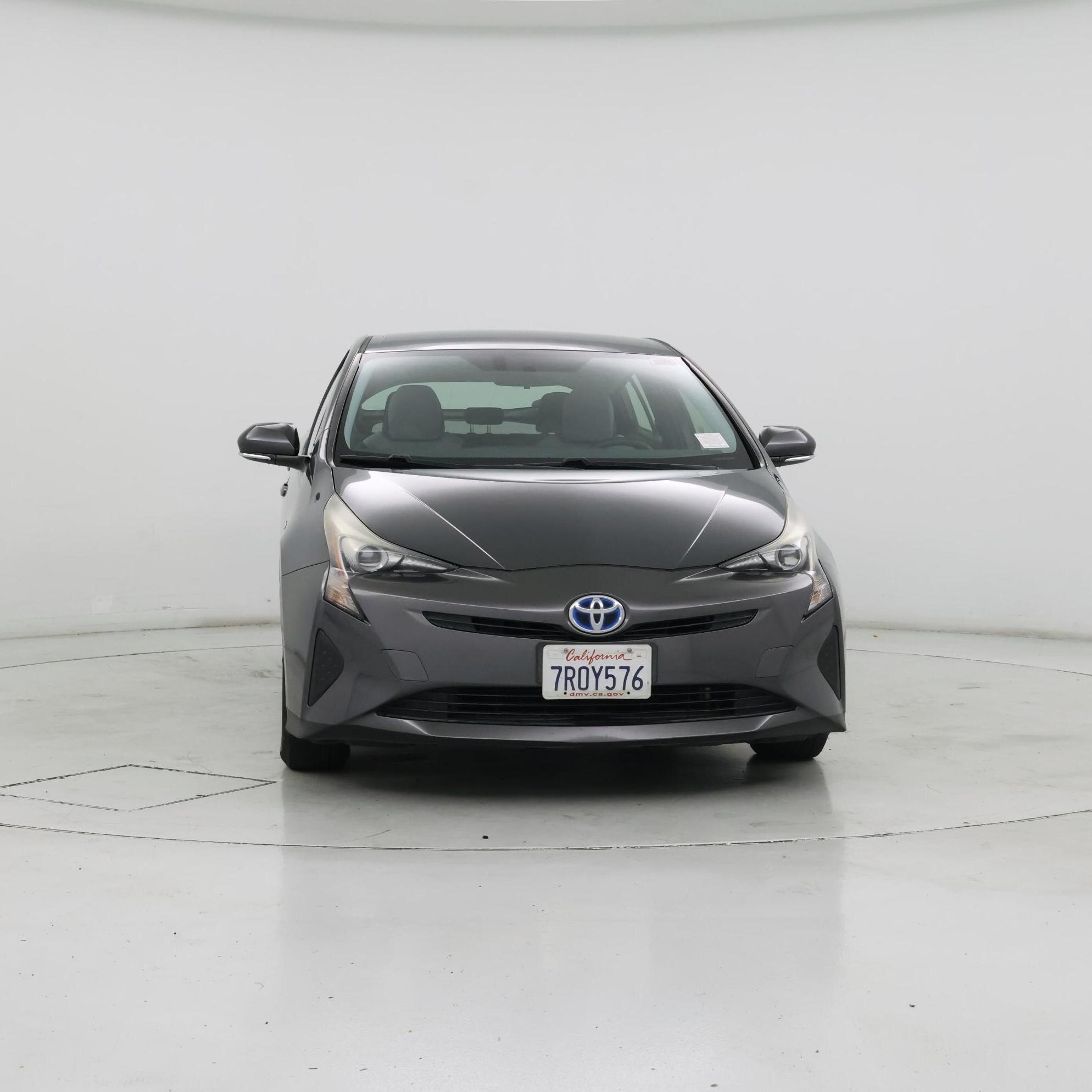 Thumbnail: 2016 Toyota Prius - 5
