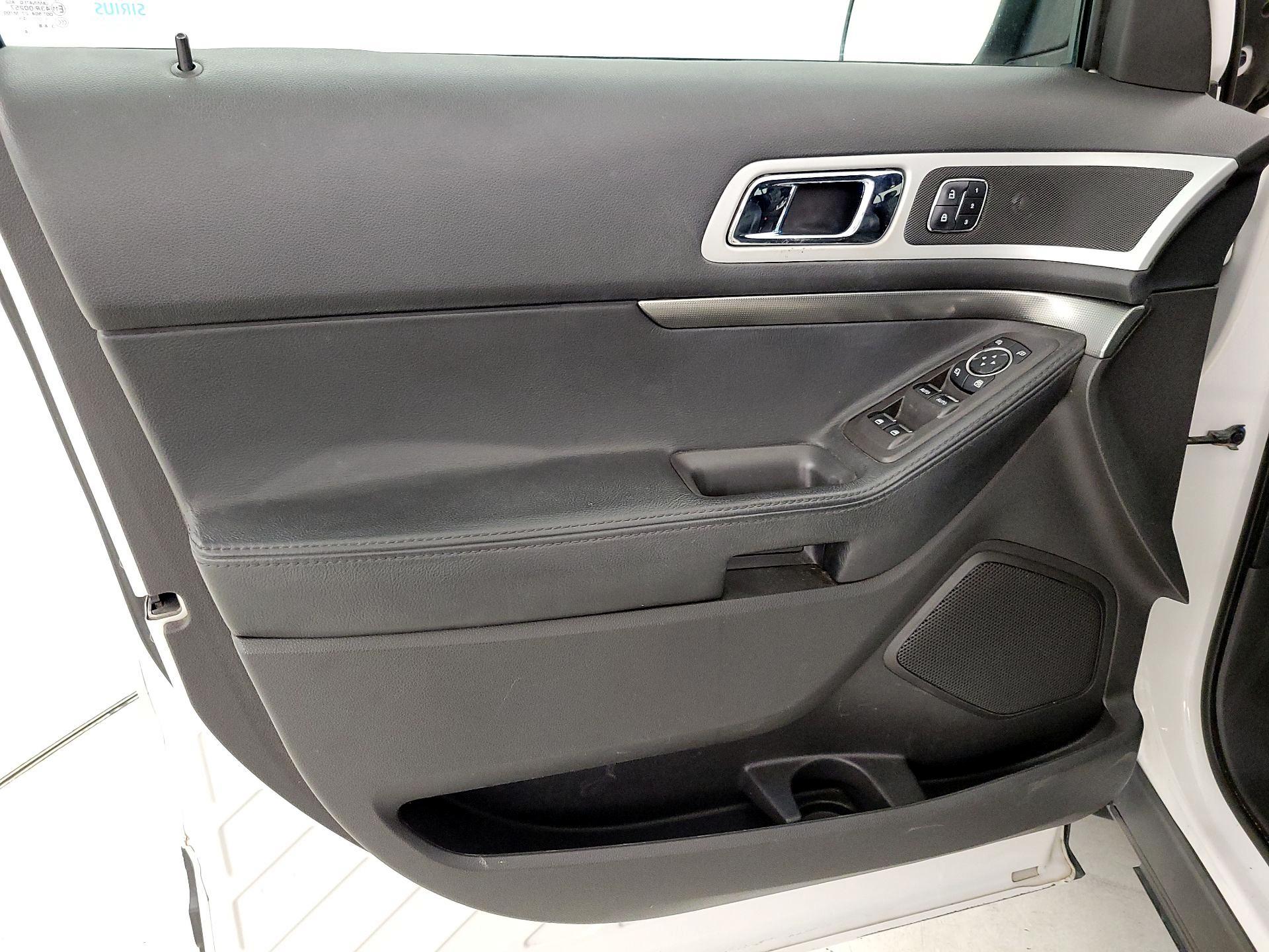 Thumbnail: 2014 Ford Explorer - 12