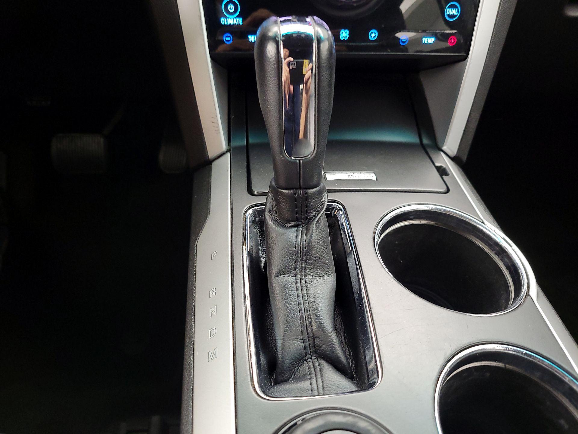 Thumbnail: 2014 Ford Explorer - 18