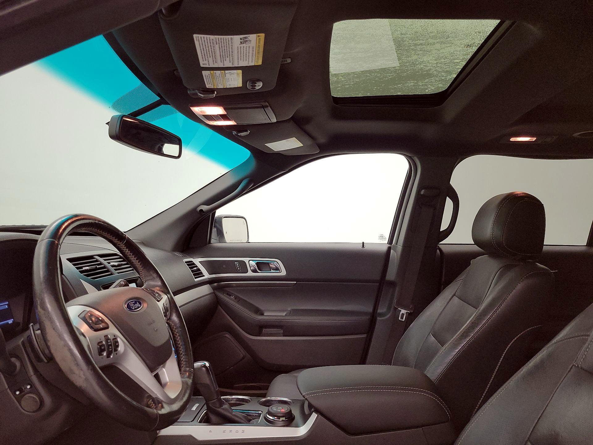 Thumbnail: 2014 Ford Explorer - 20