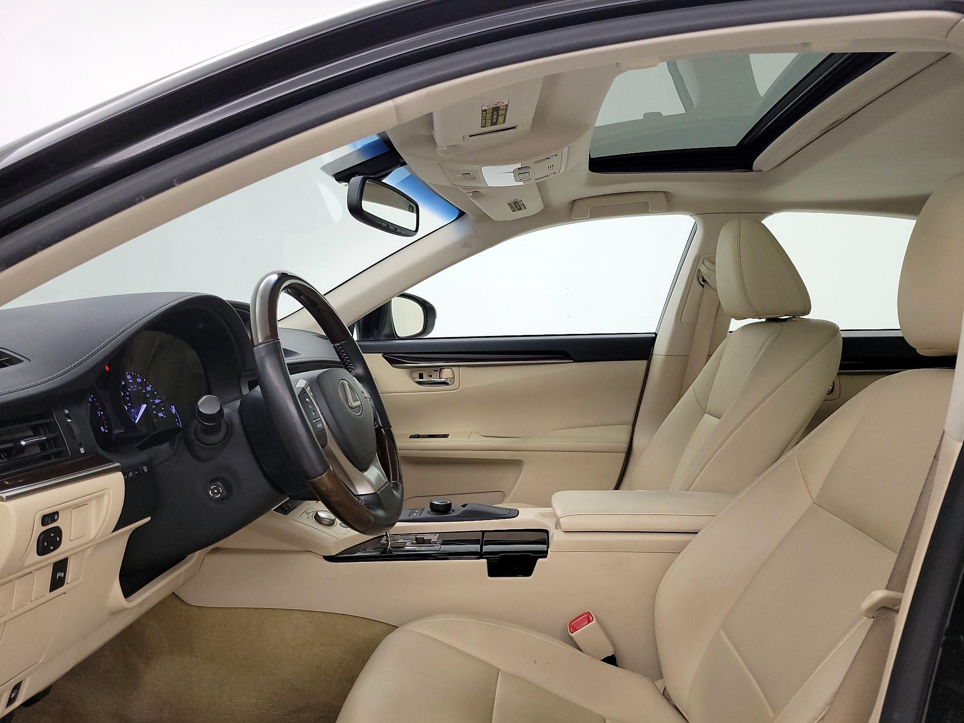 Thumbnail: 2013 Lexus ES - 19