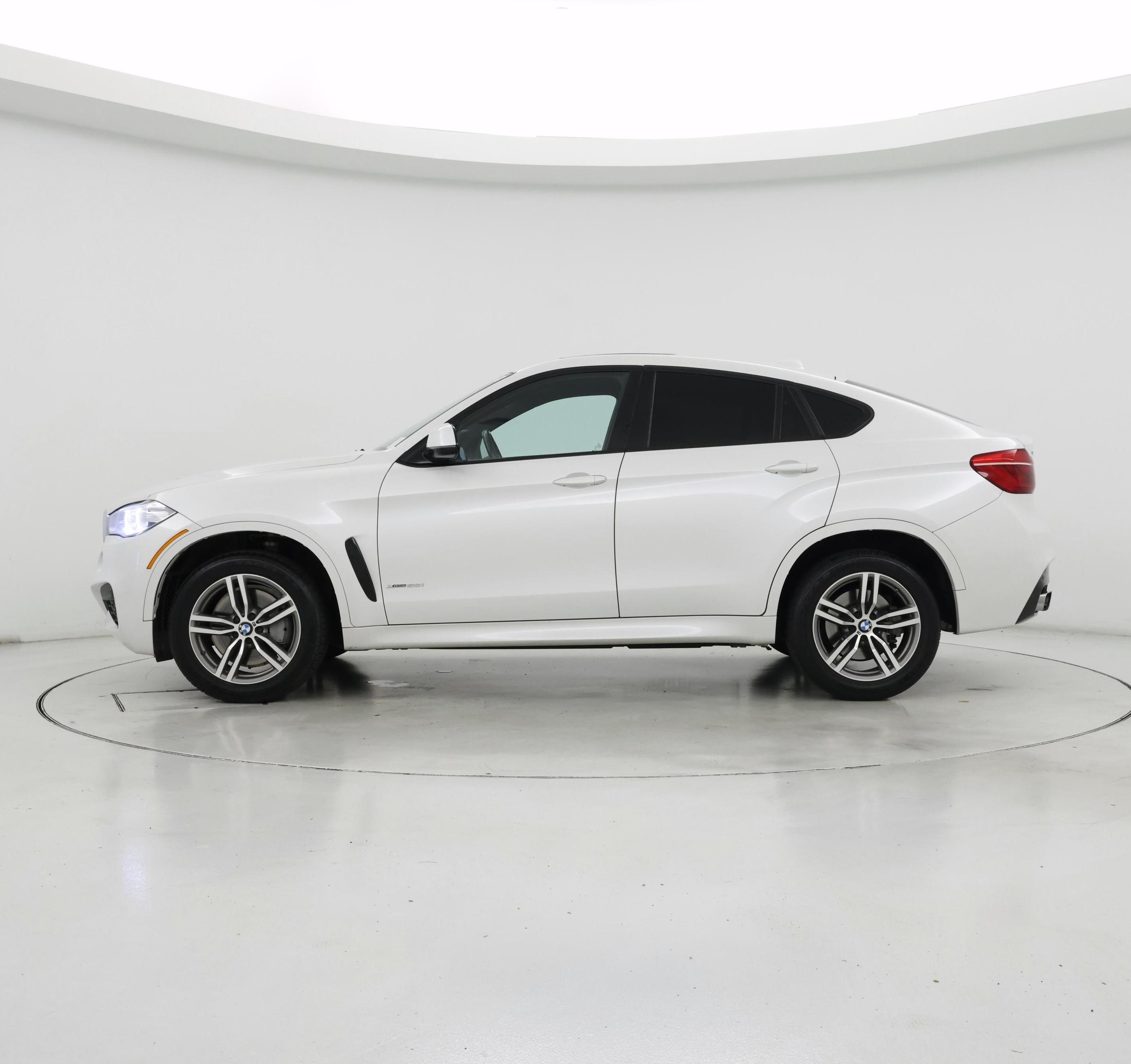 Thumbnail: 2019 BMW X6 - 3