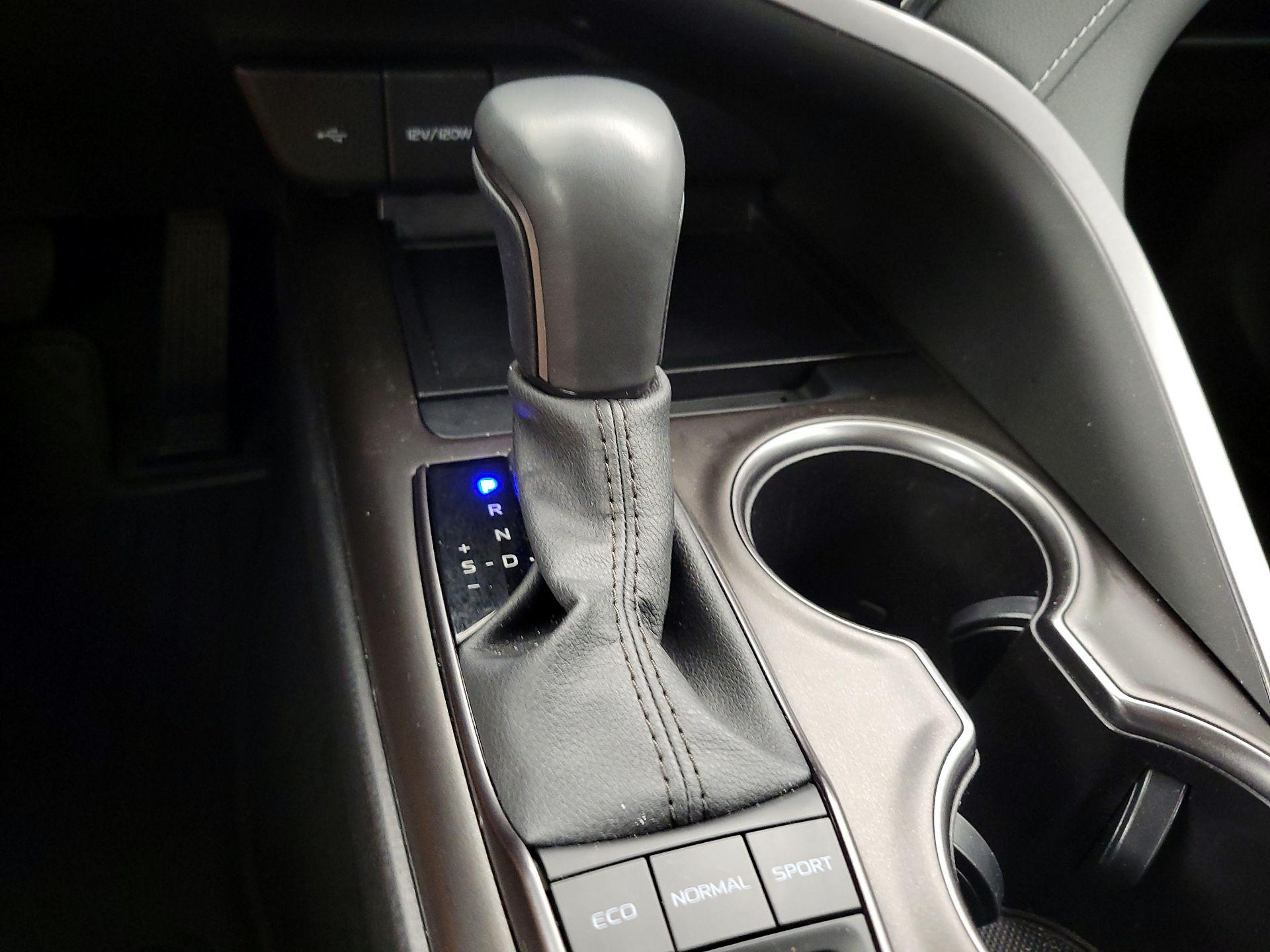 Thumbnail: 2024 Toyota Camry - 17