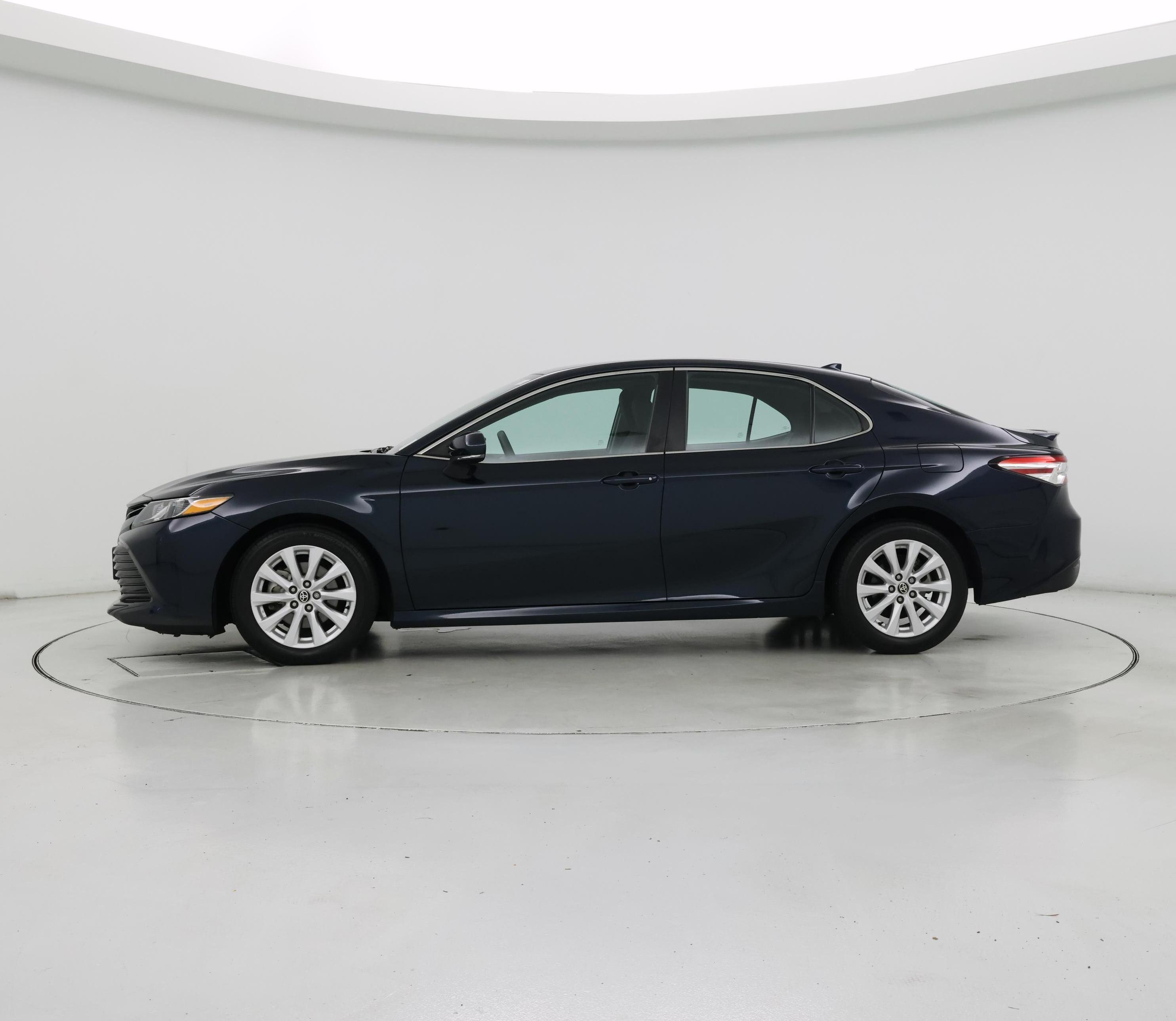 Thumbnail: 2020 Toyota Camry - 3