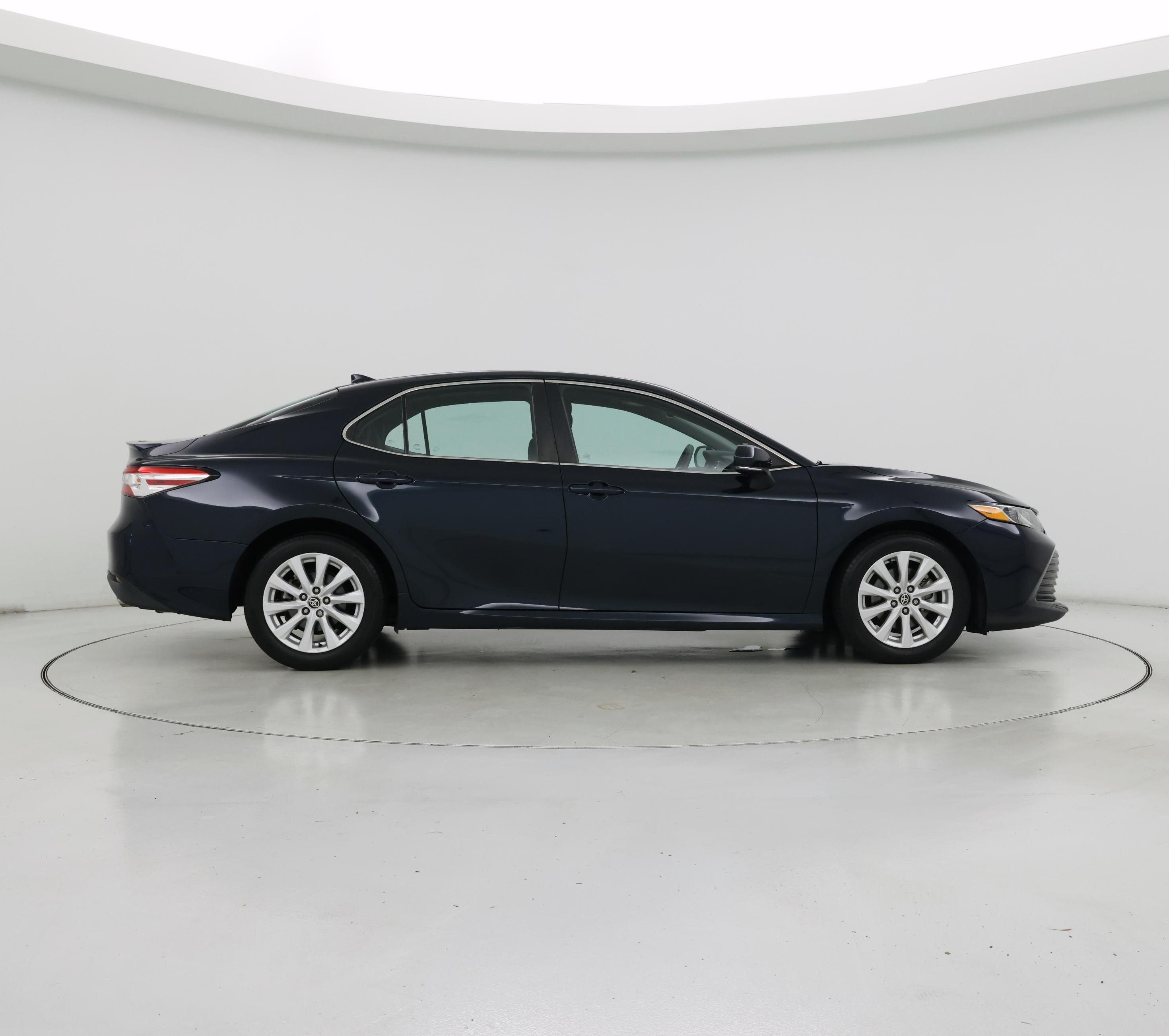 Thumbnail: 2020 Toyota Camry - 7