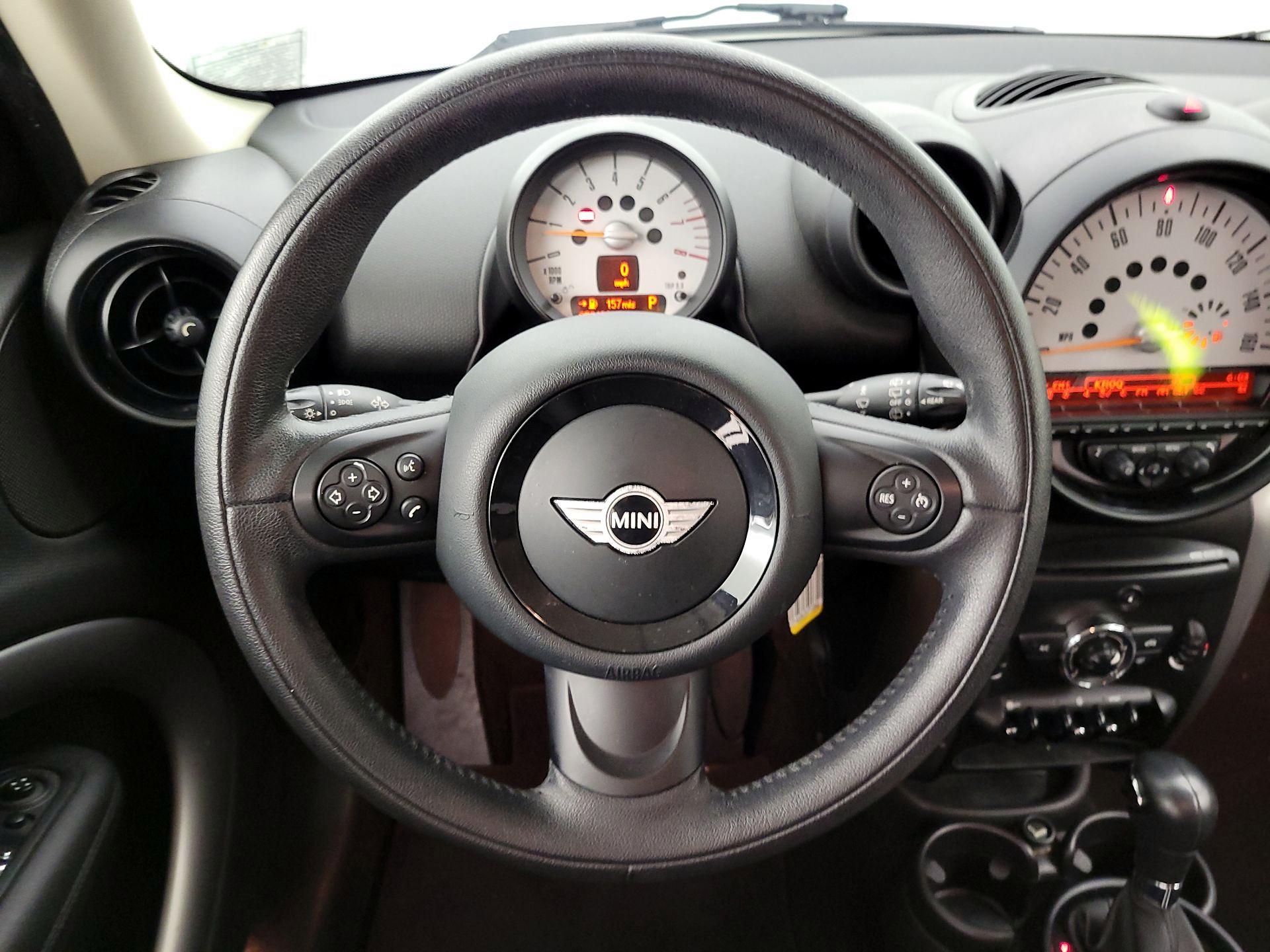 Thumbnail: 2014 MINI Cooper Countryman - 10