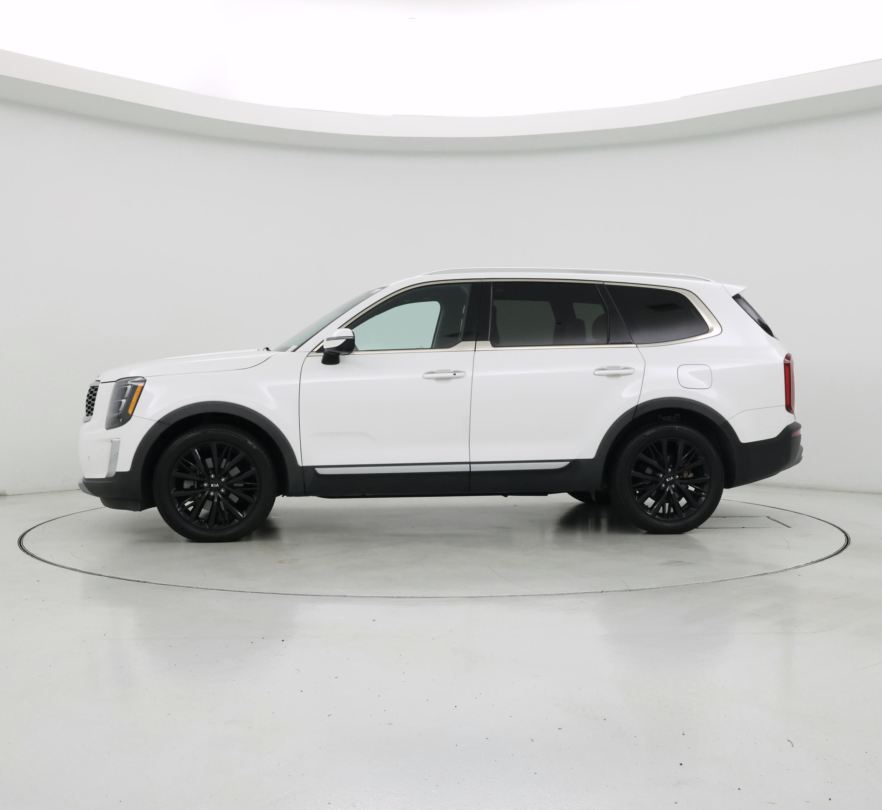Thumbnail: 2020 Kia Telluride - 3