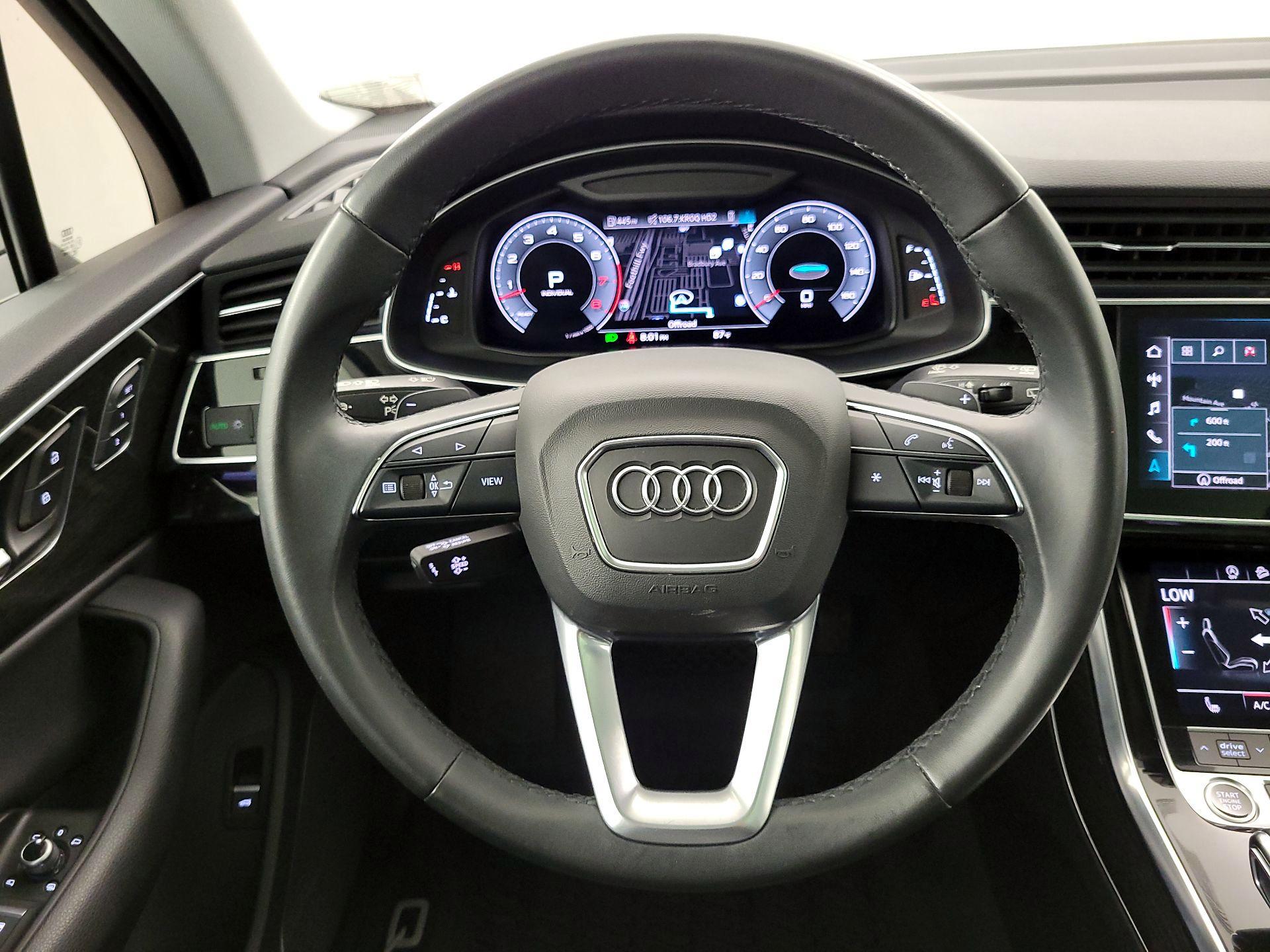 Thumbnail: 2022 Audi Q7 - 10