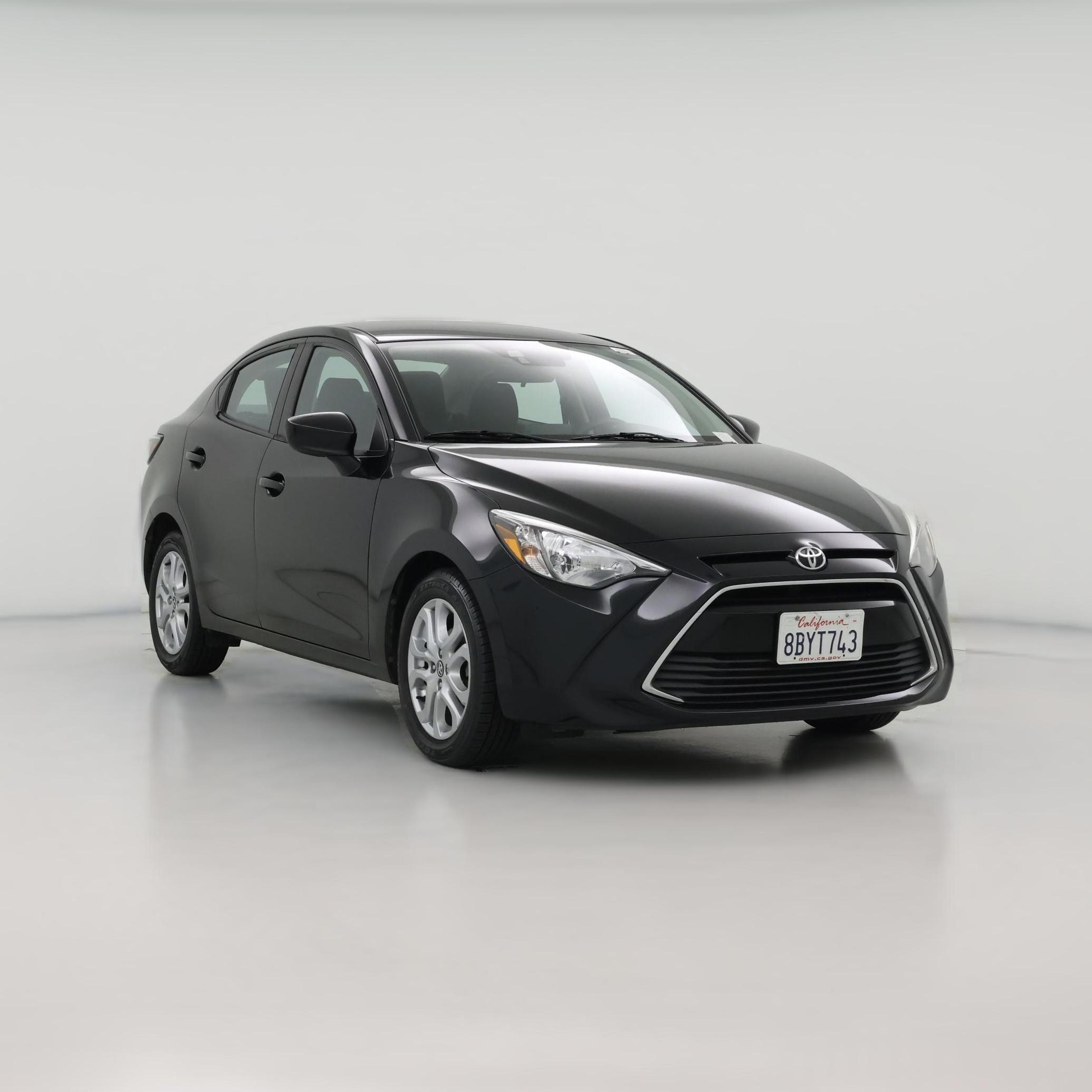 Thumbnail: 2018 Toyota Yaris iA - 1
