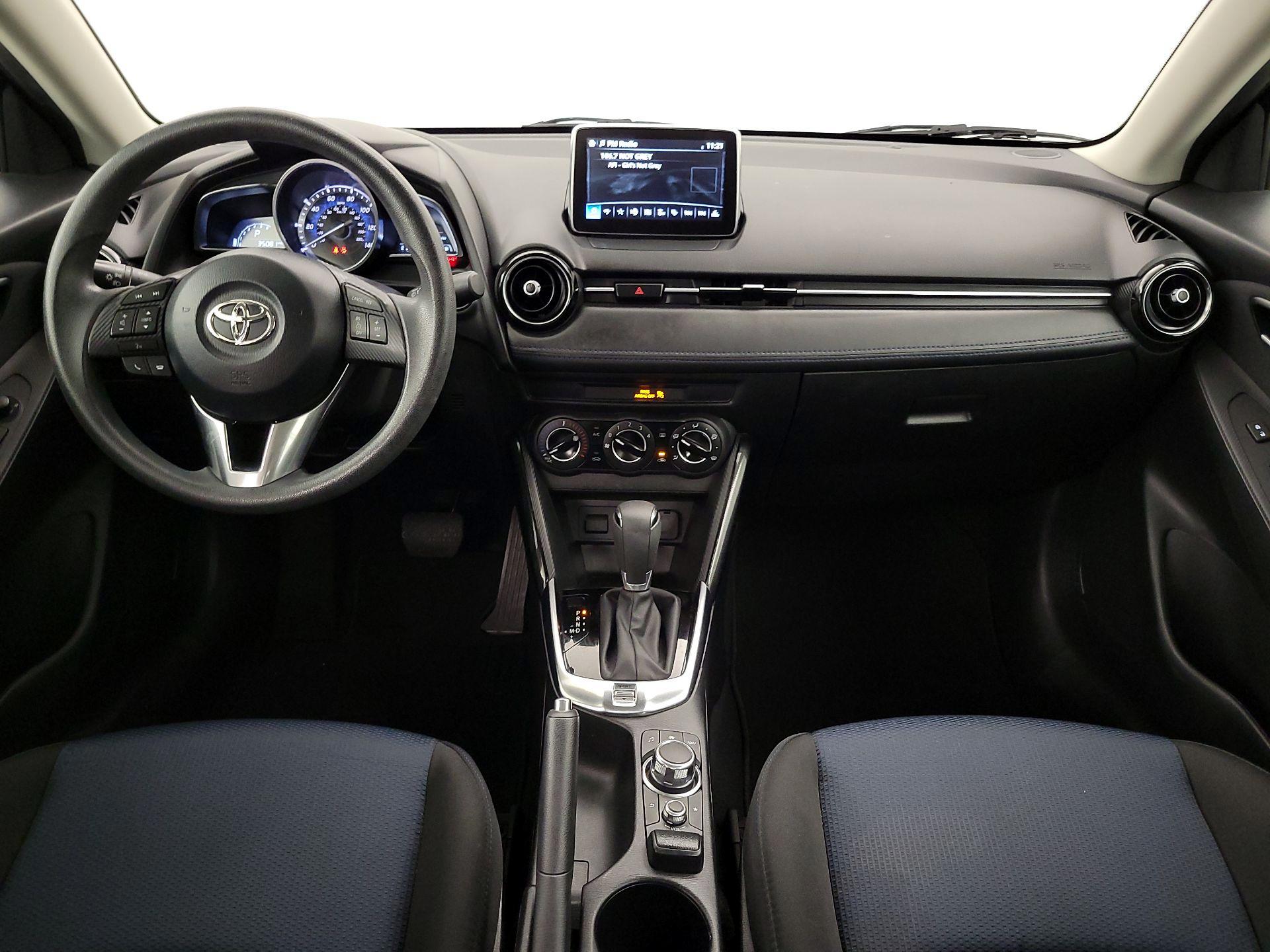 Thumbnail: 2018 Toyota Yaris iA - 9