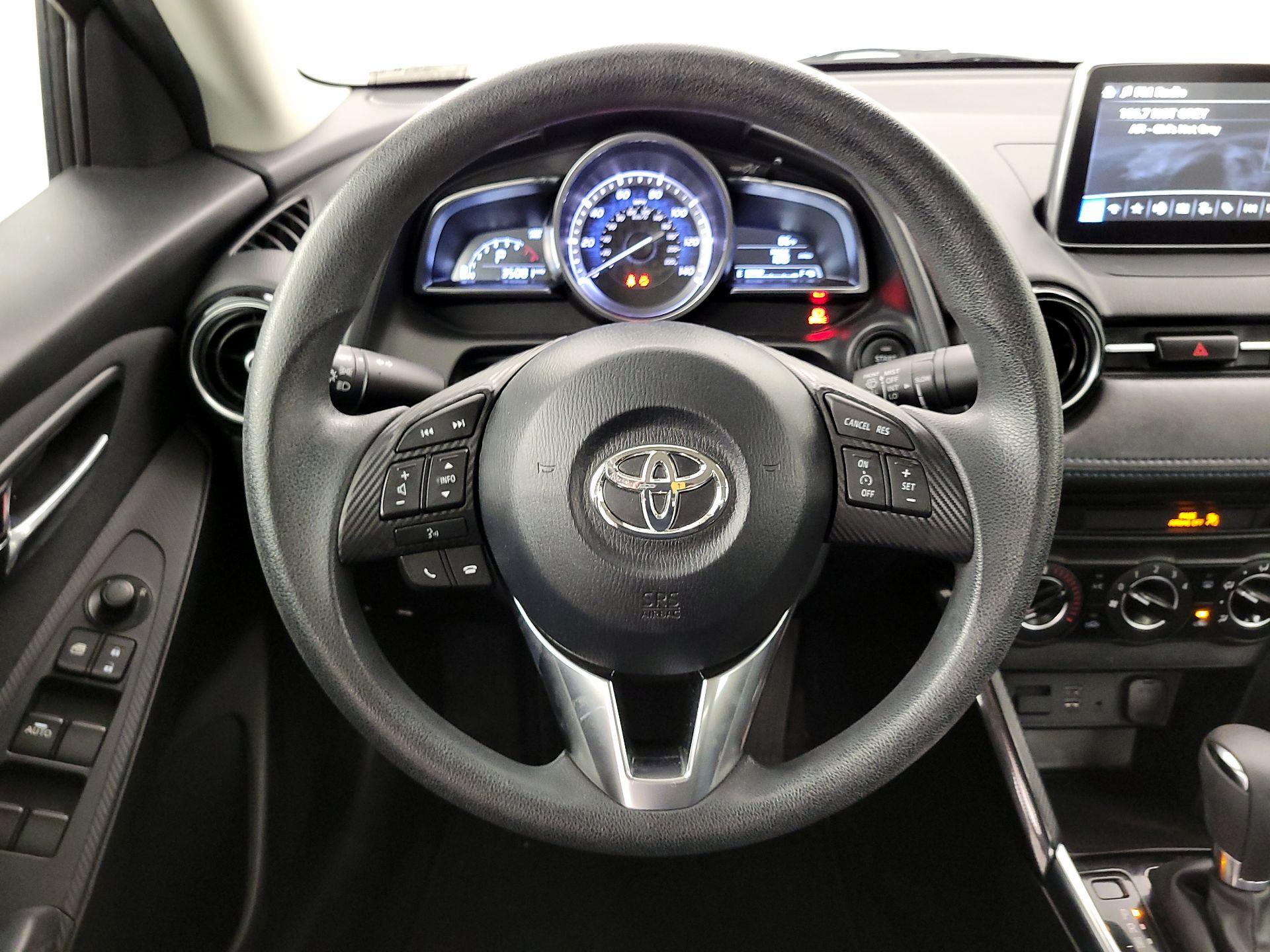Thumbnail: 2018 Toyota Yaris iA - 10