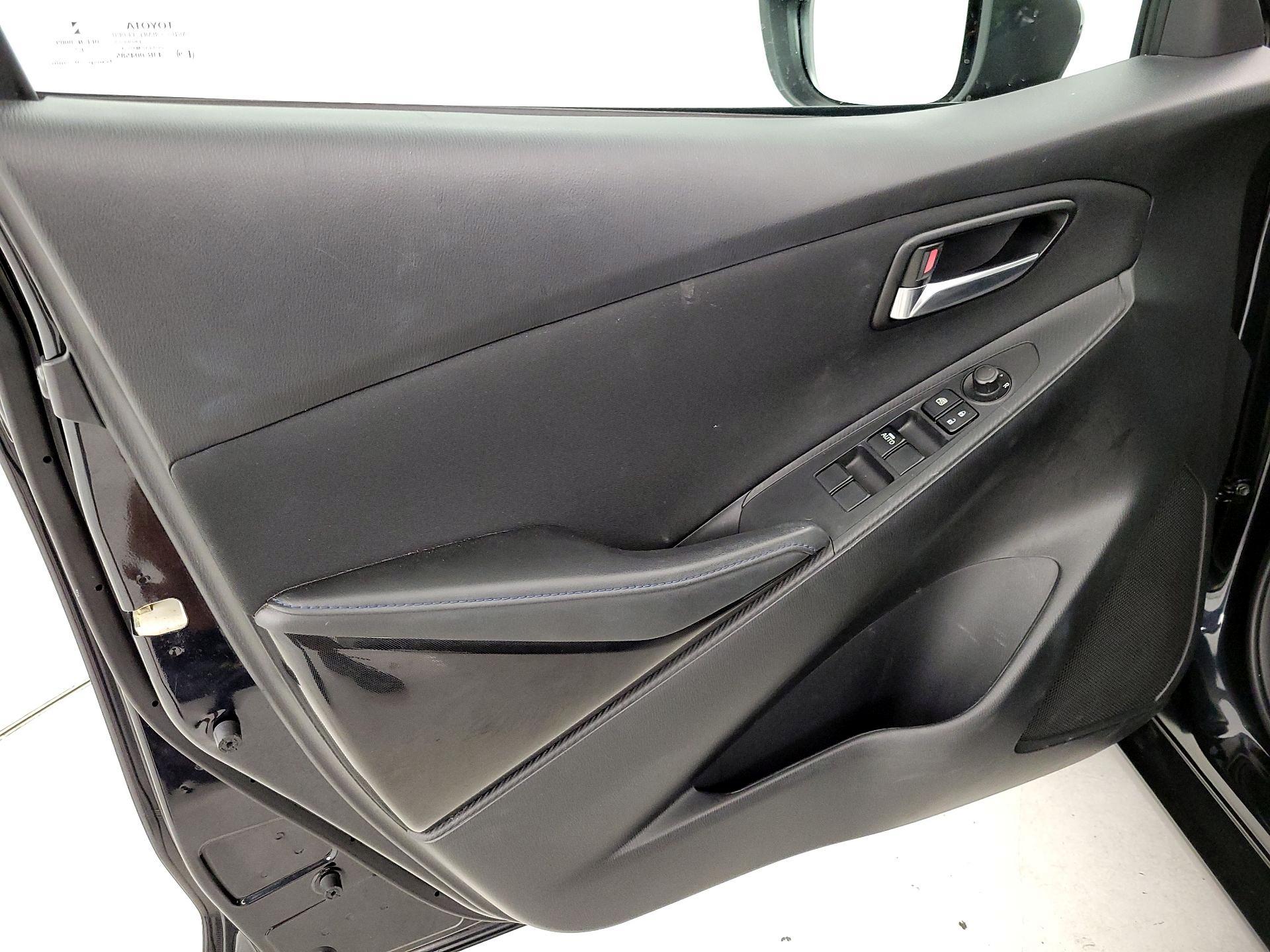 Thumbnail: 2018 Toyota Yaris iA - 12
