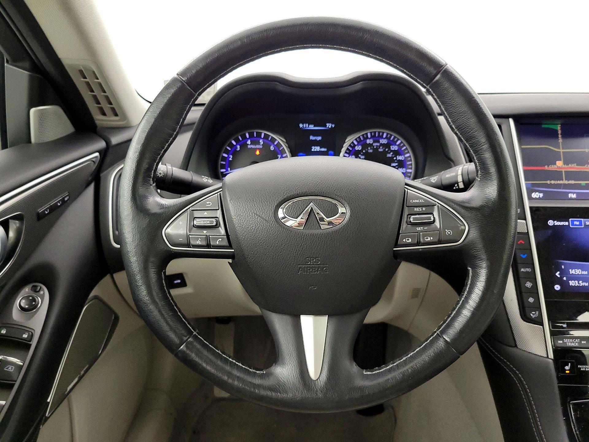 Thumbnail: 2017 INFINITI Q50 - 10