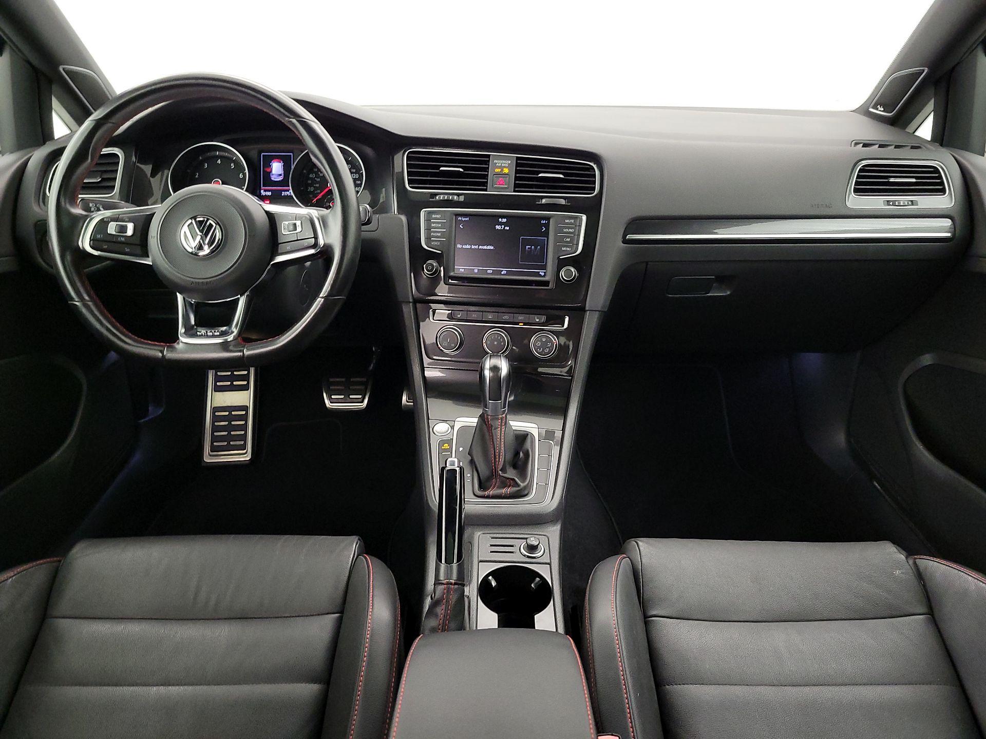 Thumbnail: 2017 Volkswagen Golf - 9