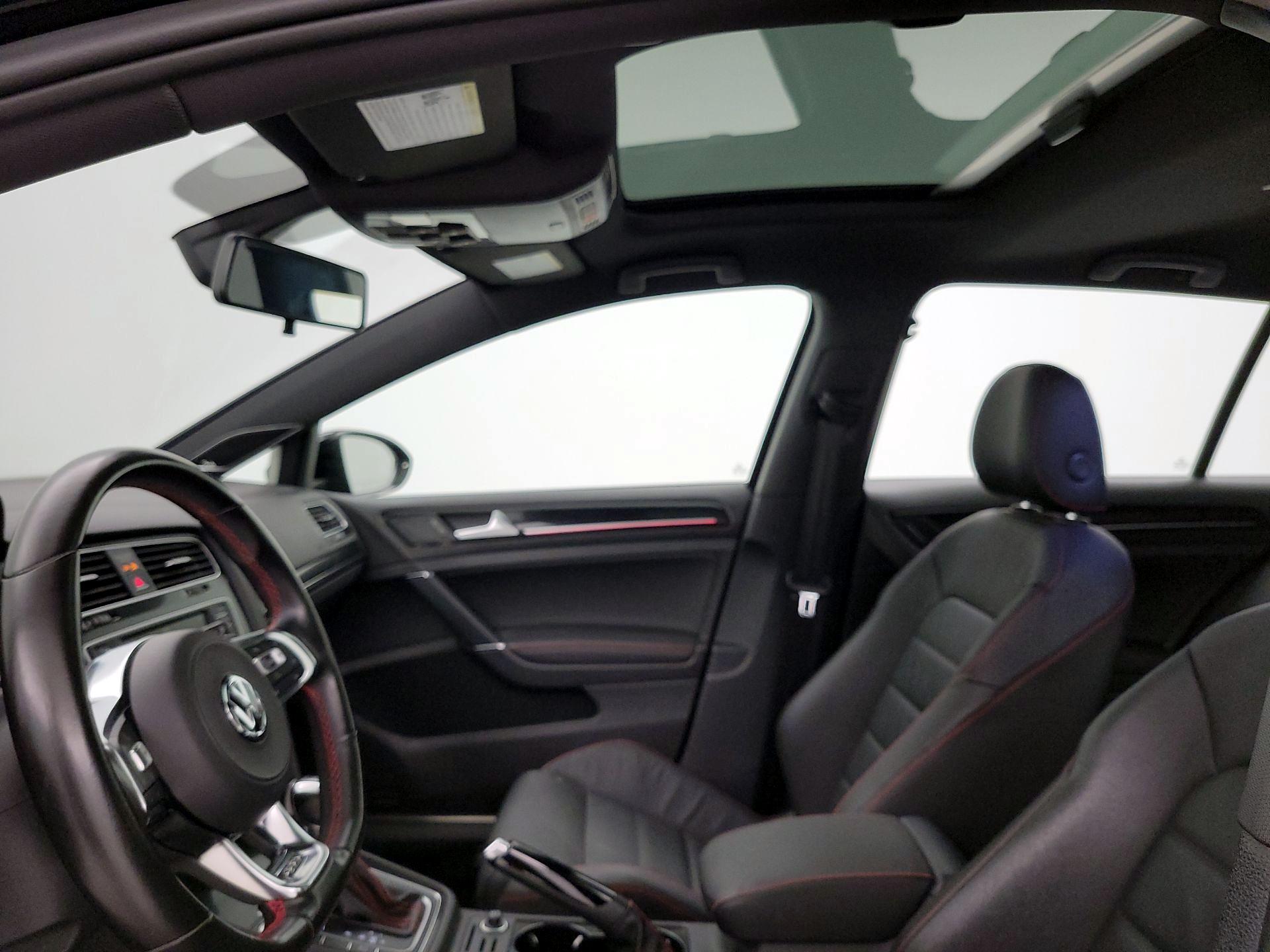 Thumbnail: 2017 Volkswagen Golf - 19