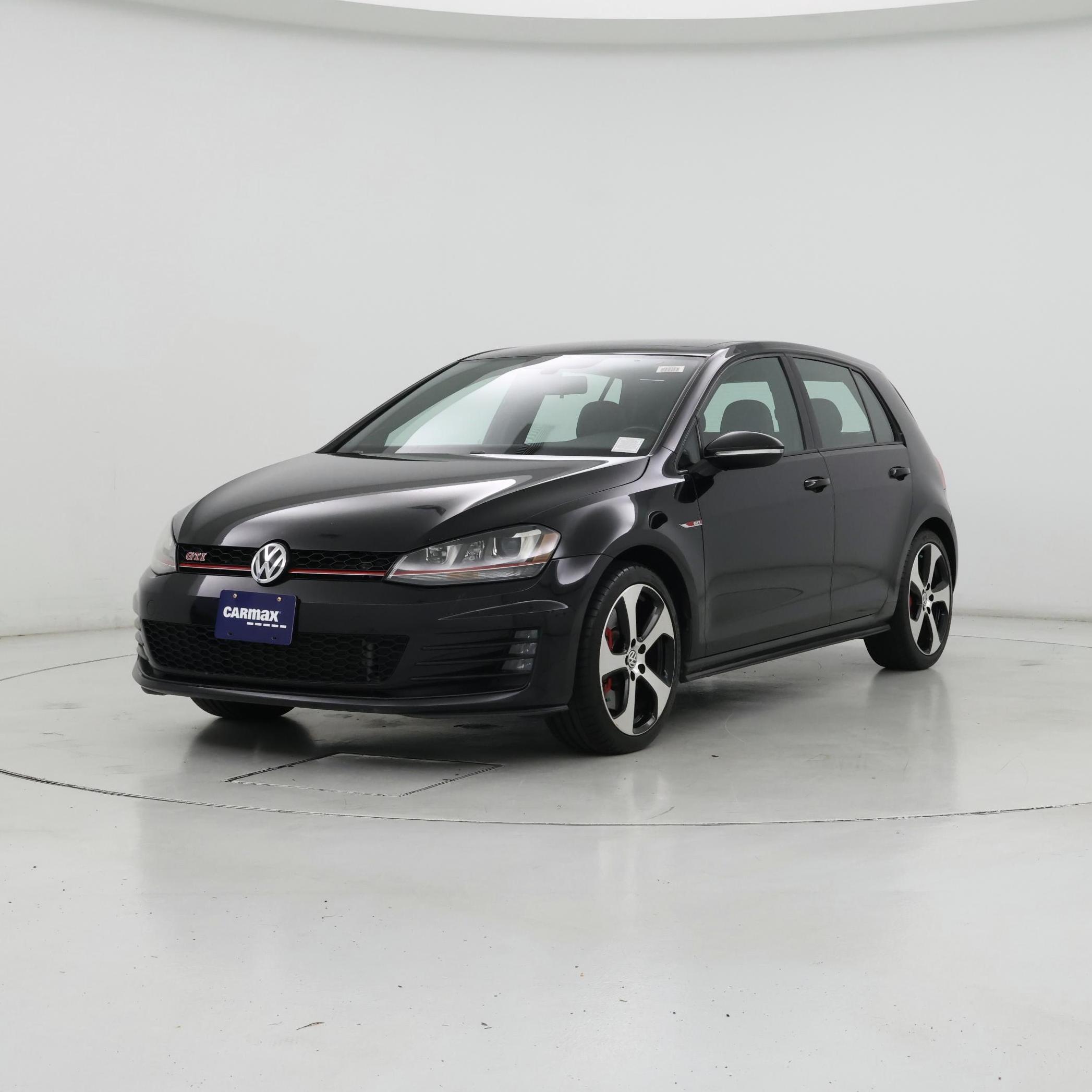 Thumbnail: 2017 Volkswagen Golf - 4