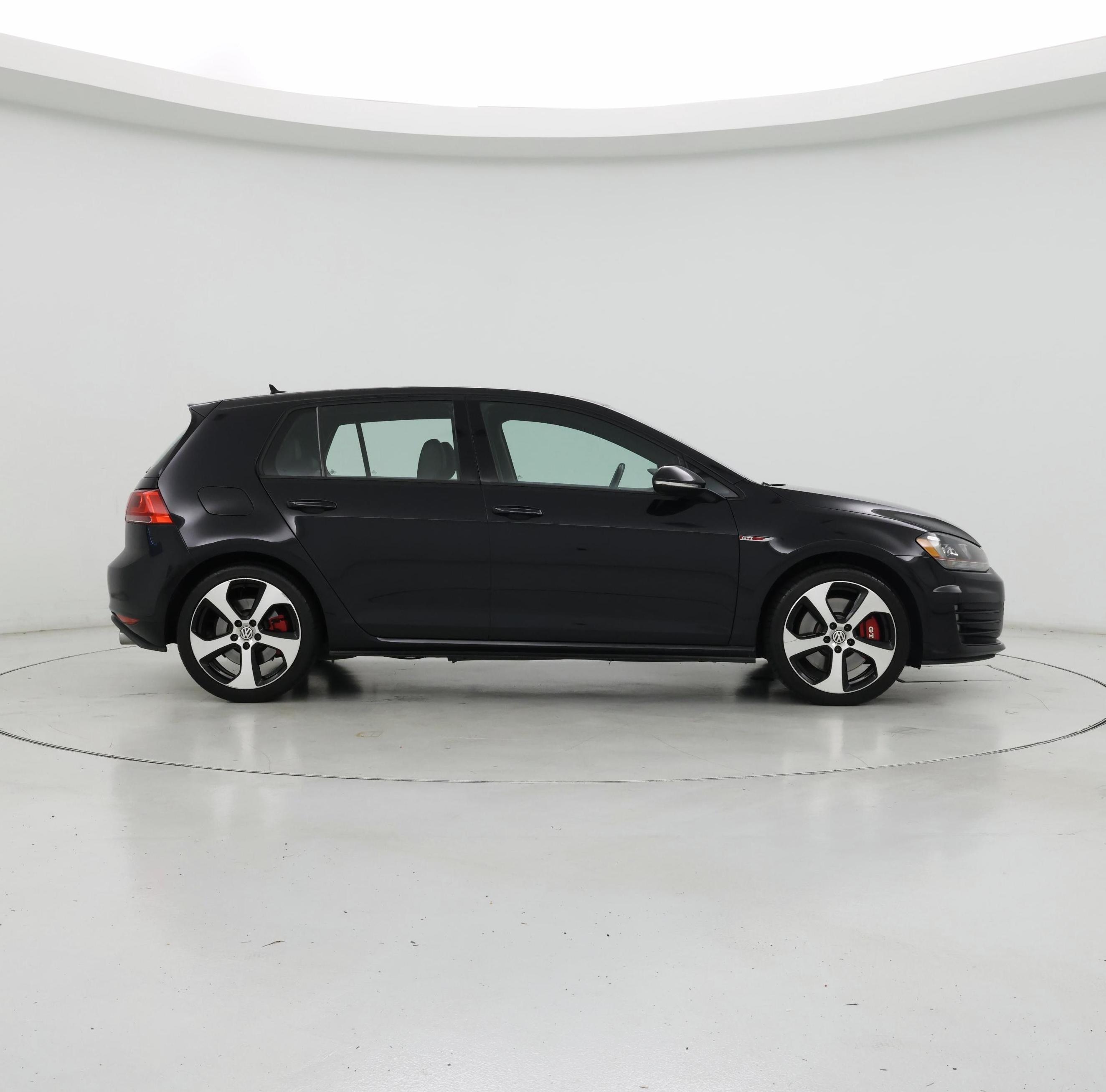 Thumbnail: 2017 Volkswagen Golf - 7