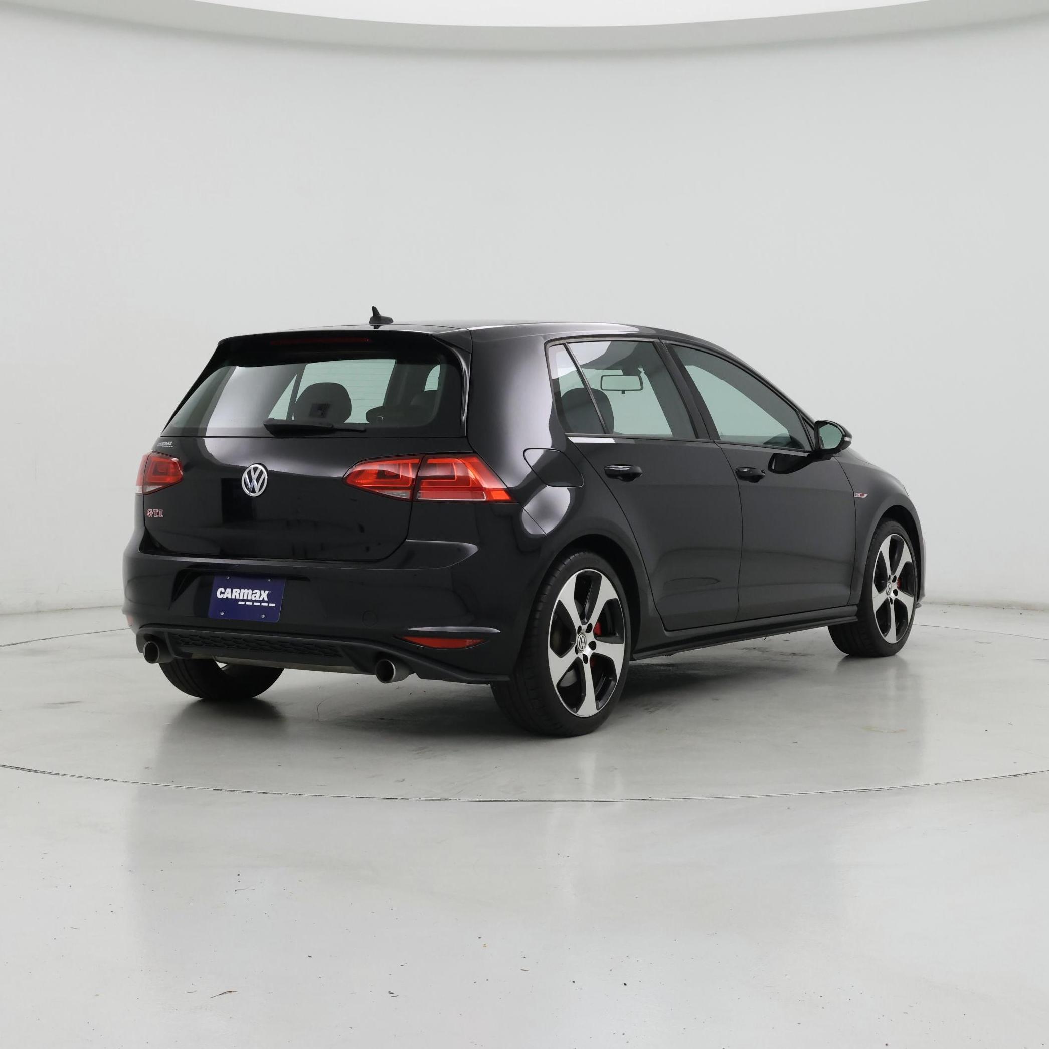 Thumbnail: 2017 Volkswagen Golf - 8