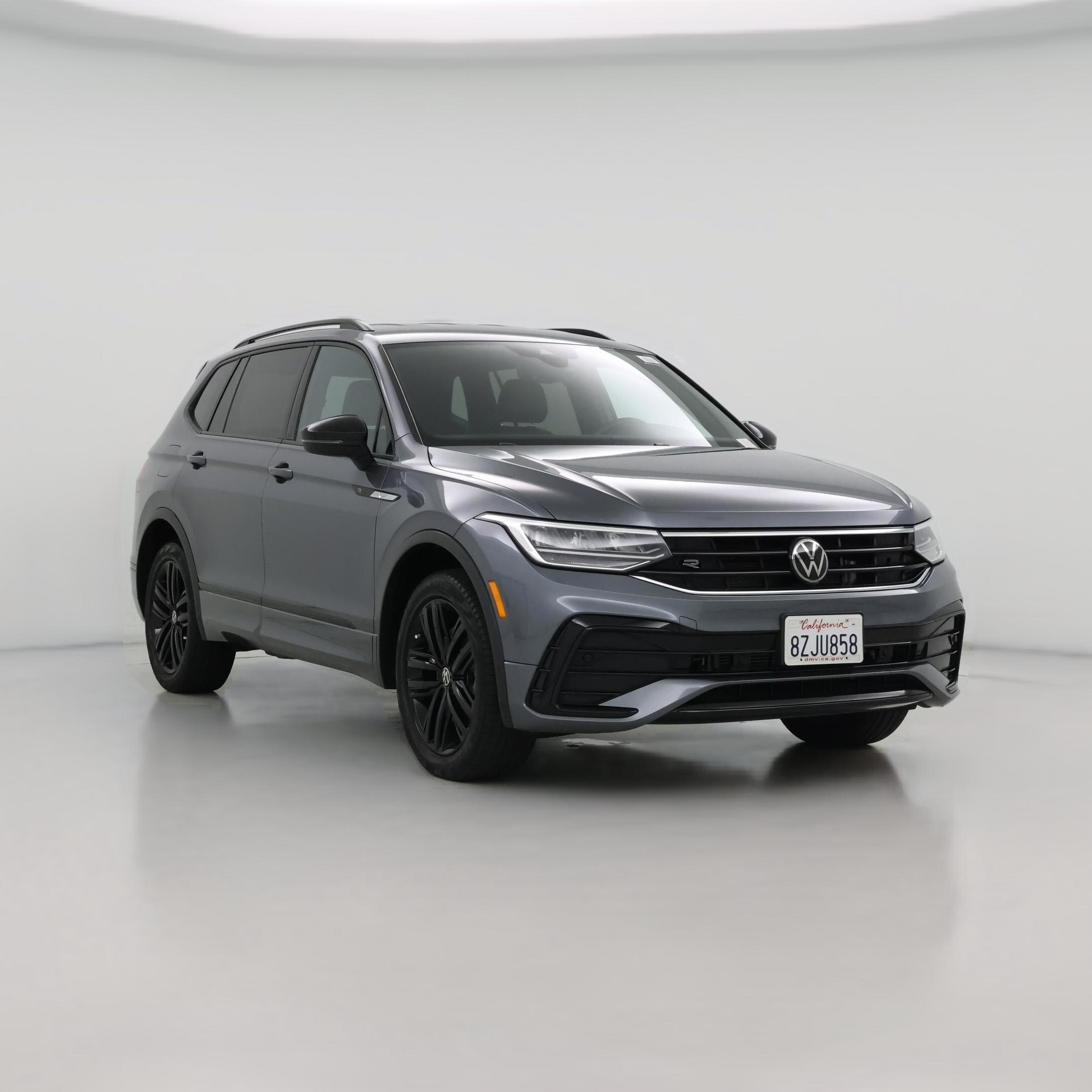 Thumbnail: 2022 Volkswagen Tiguan - 1