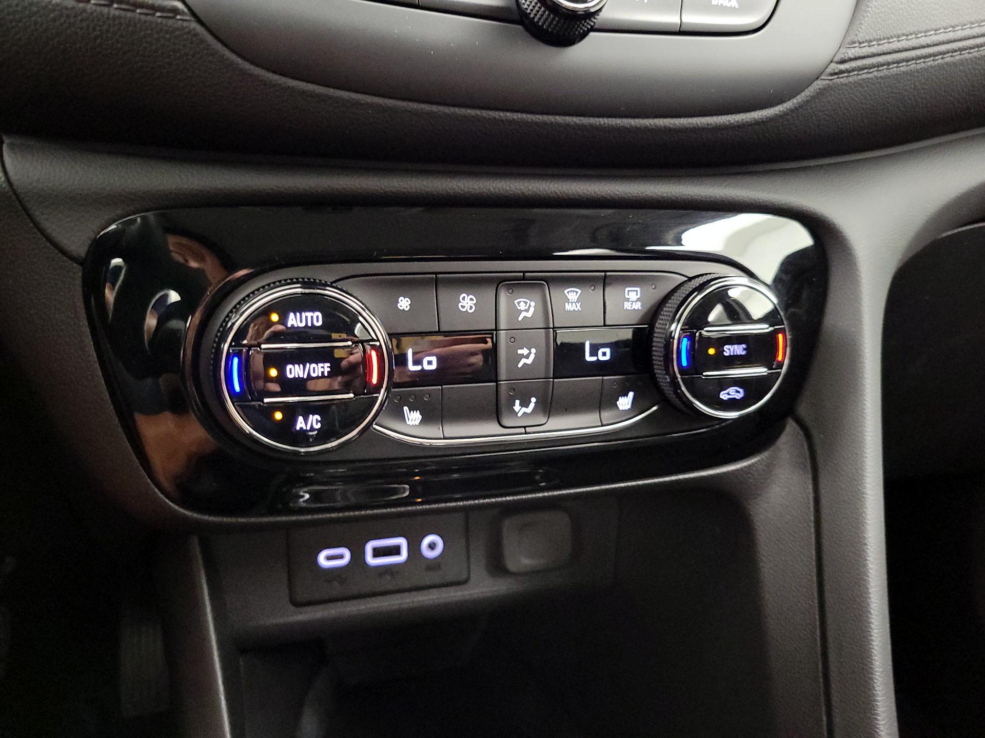 Thumbnail: 2023 Buick Encore GX - 16