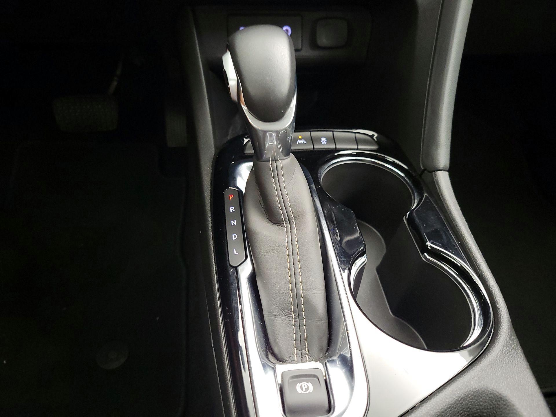 Thumbnail: 2023 Buick Encore GX - 17