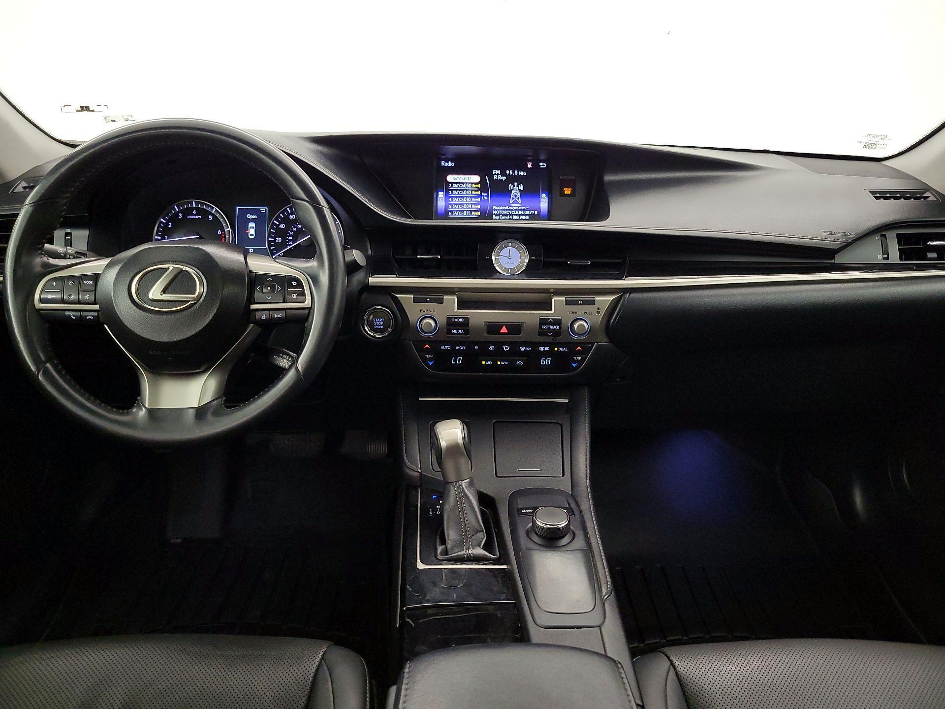 Thumbnail: 2017 Lexus ES - 9
