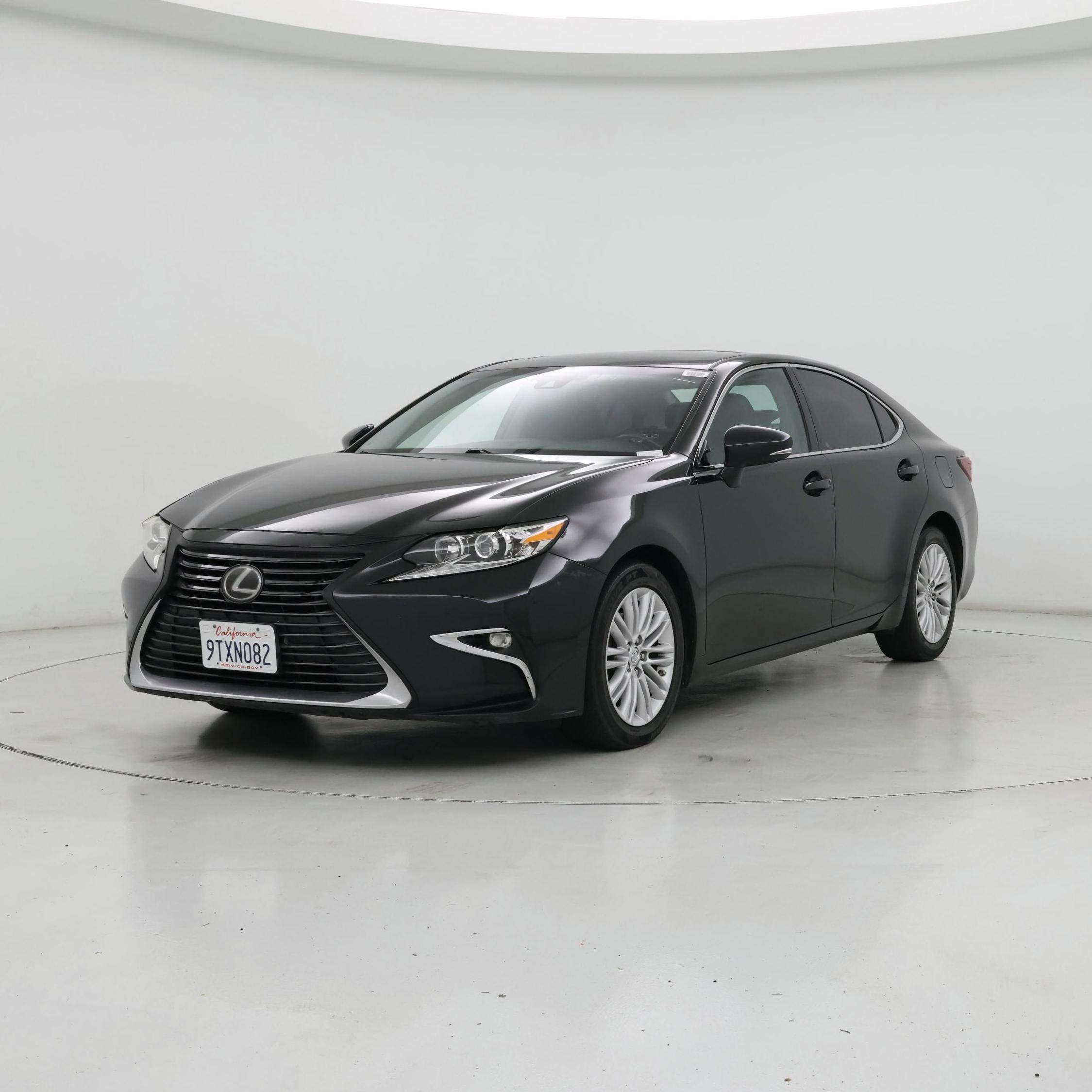 Thumbnail: 2017 Lexus ES - 4