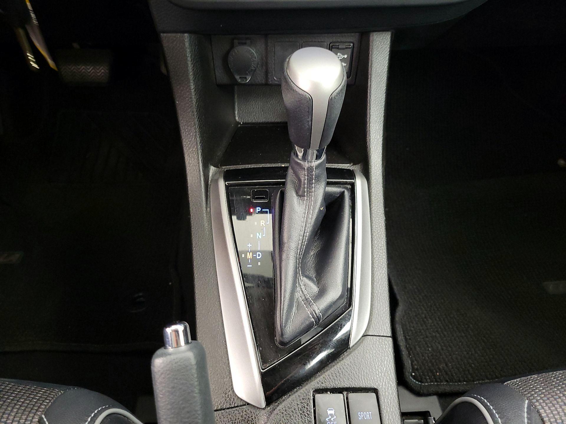Thumbnail: 2016 Toyota Corolla - 17
