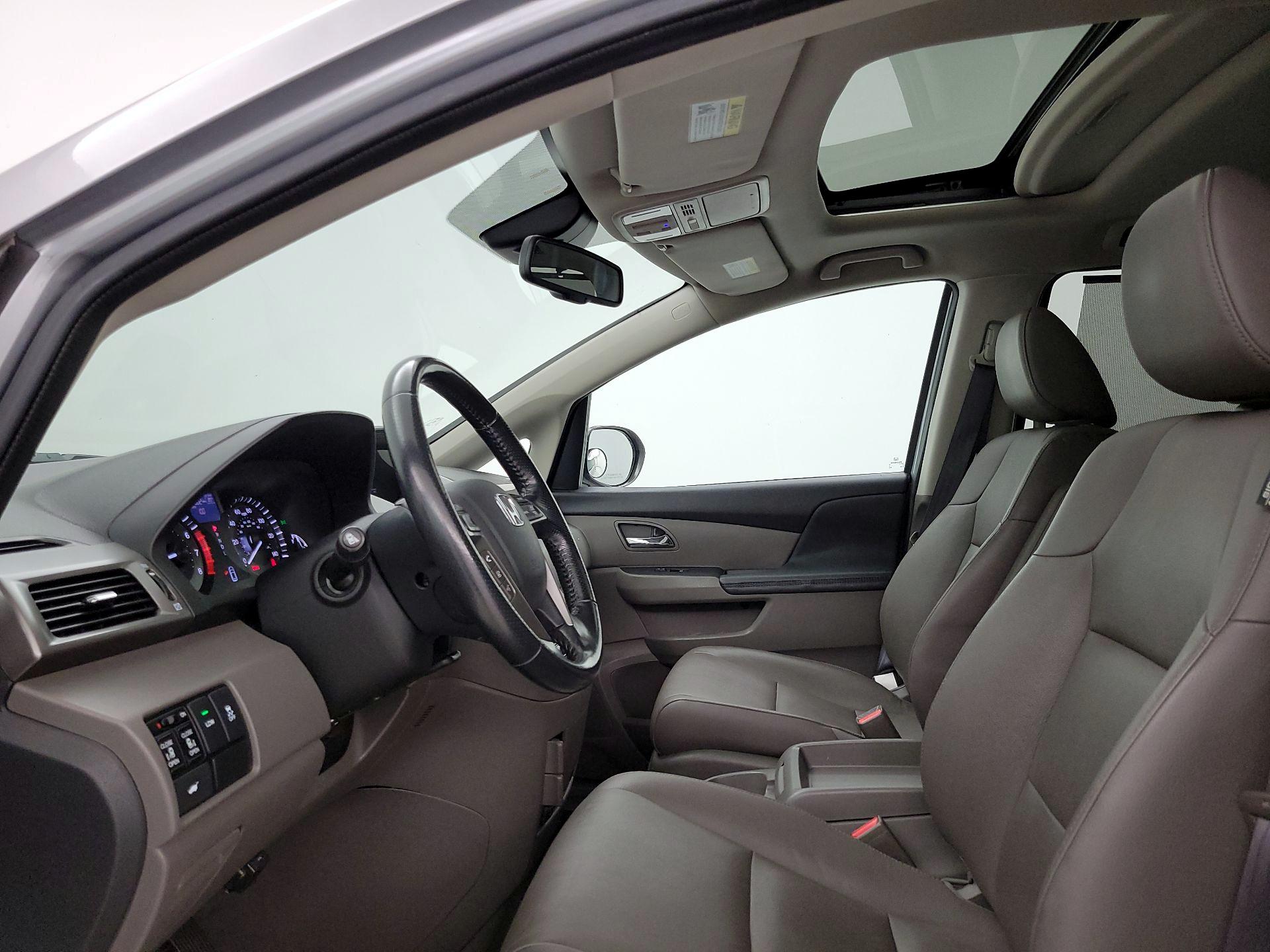 Thumbnail: 2016 Honda Odyssey - 19