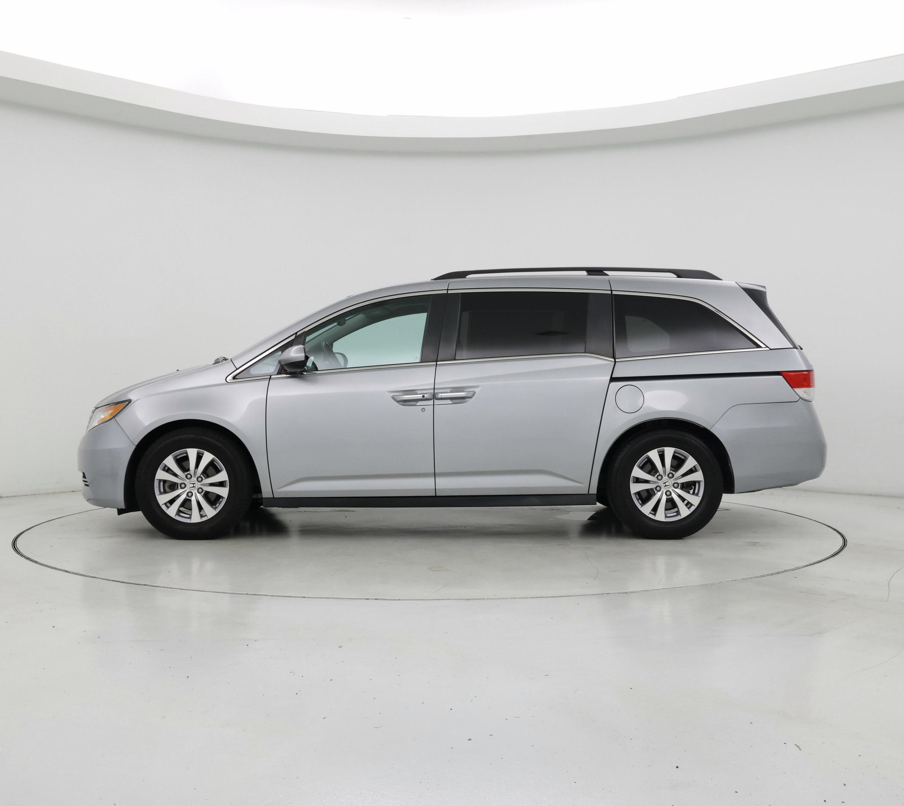 Thumbnail: 2016 Honda Odyssey - 3