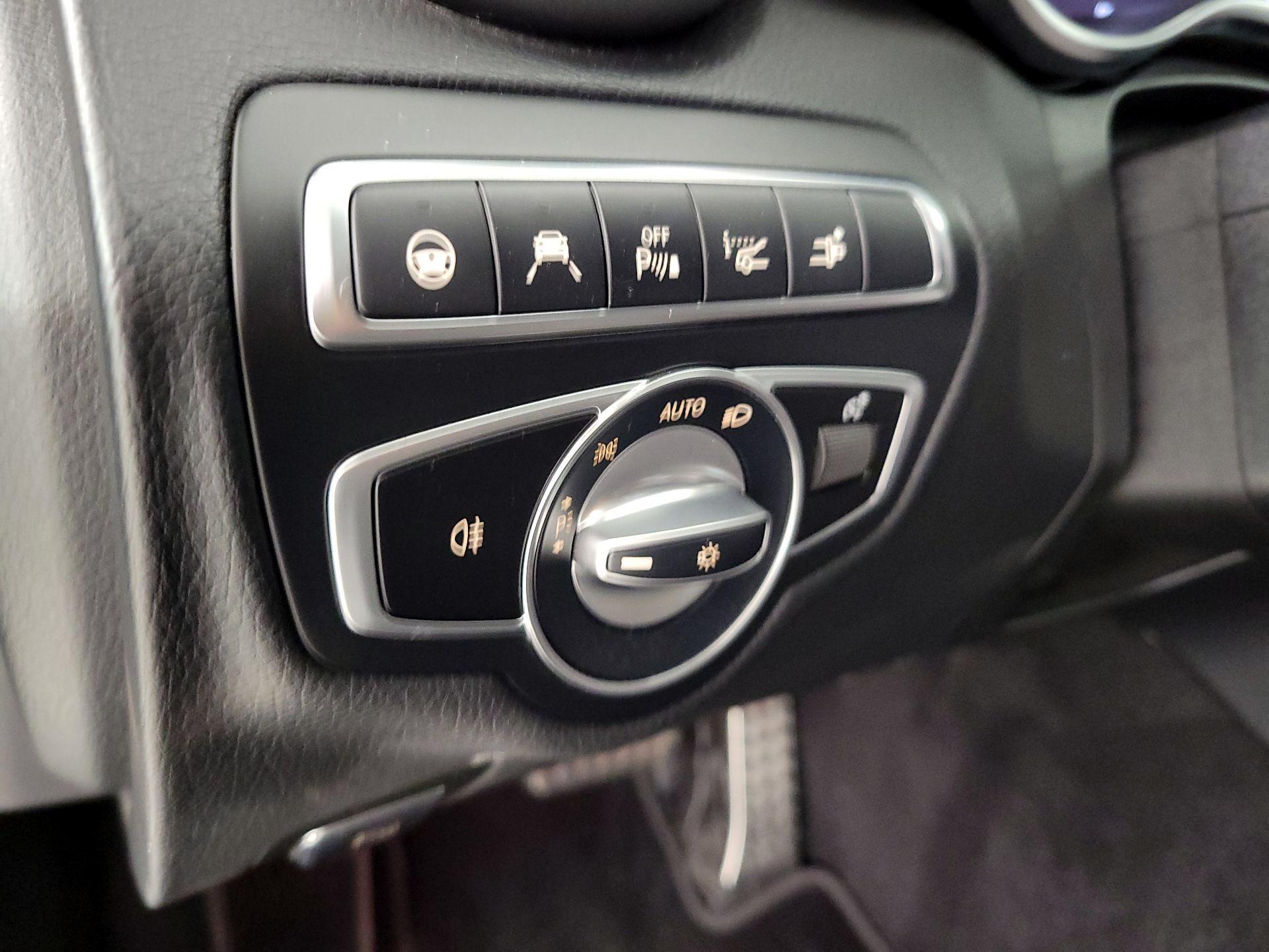 Thumbnail: 2021 Mercedes-Benz C-Class - 13