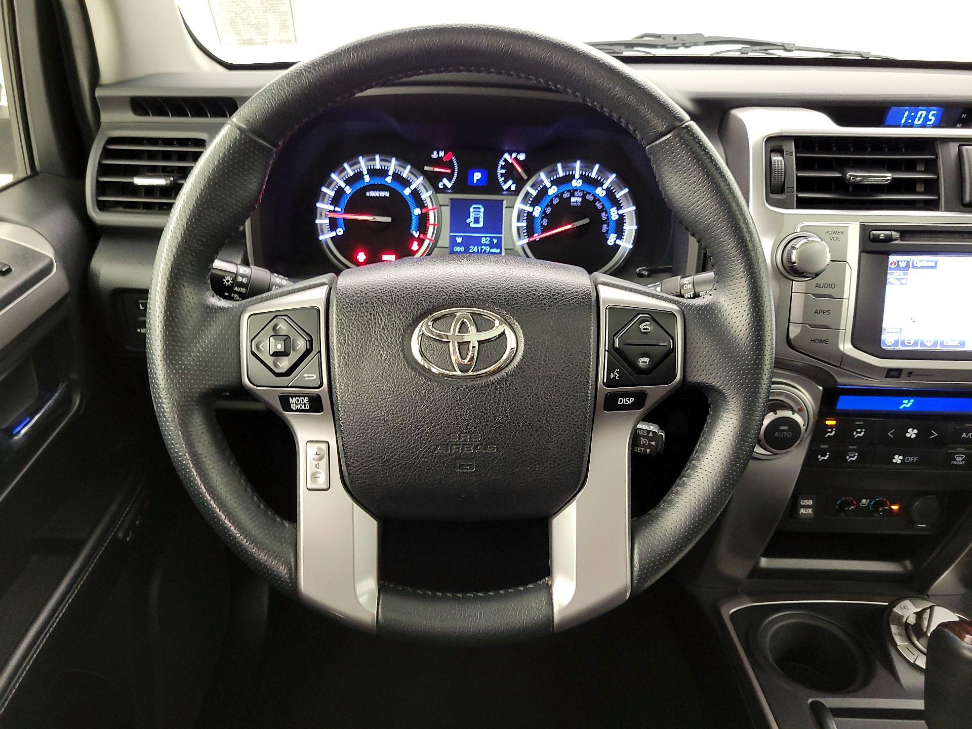Thumbnail: 2019 Toyota 4Runner - 10