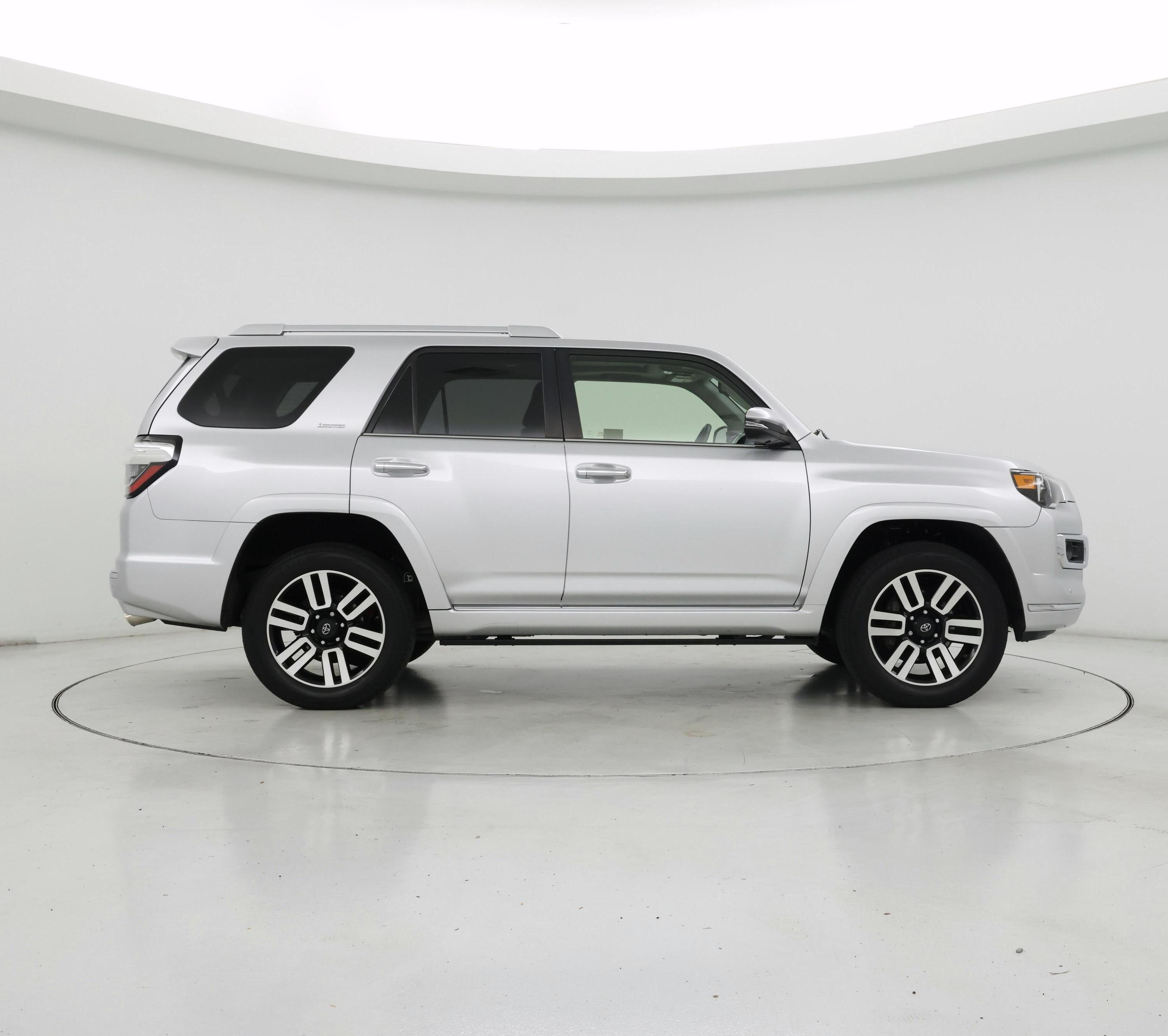 Thumbnail: 2019 Toyota 4Runner - 7