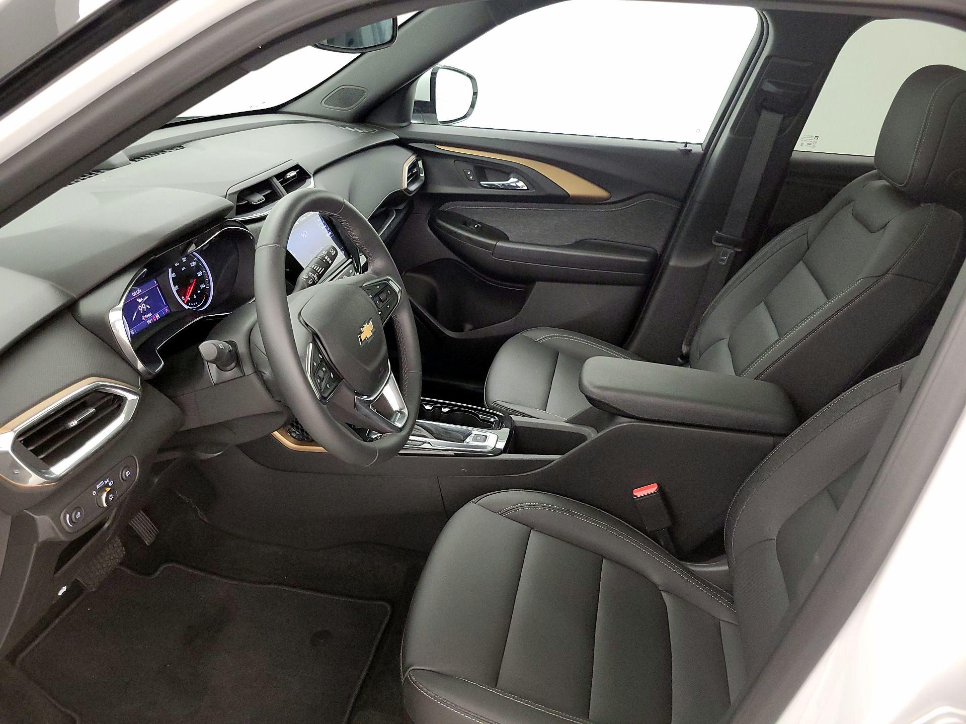Thumbnail: 2023 Chevrolet TrailBlazer - 11