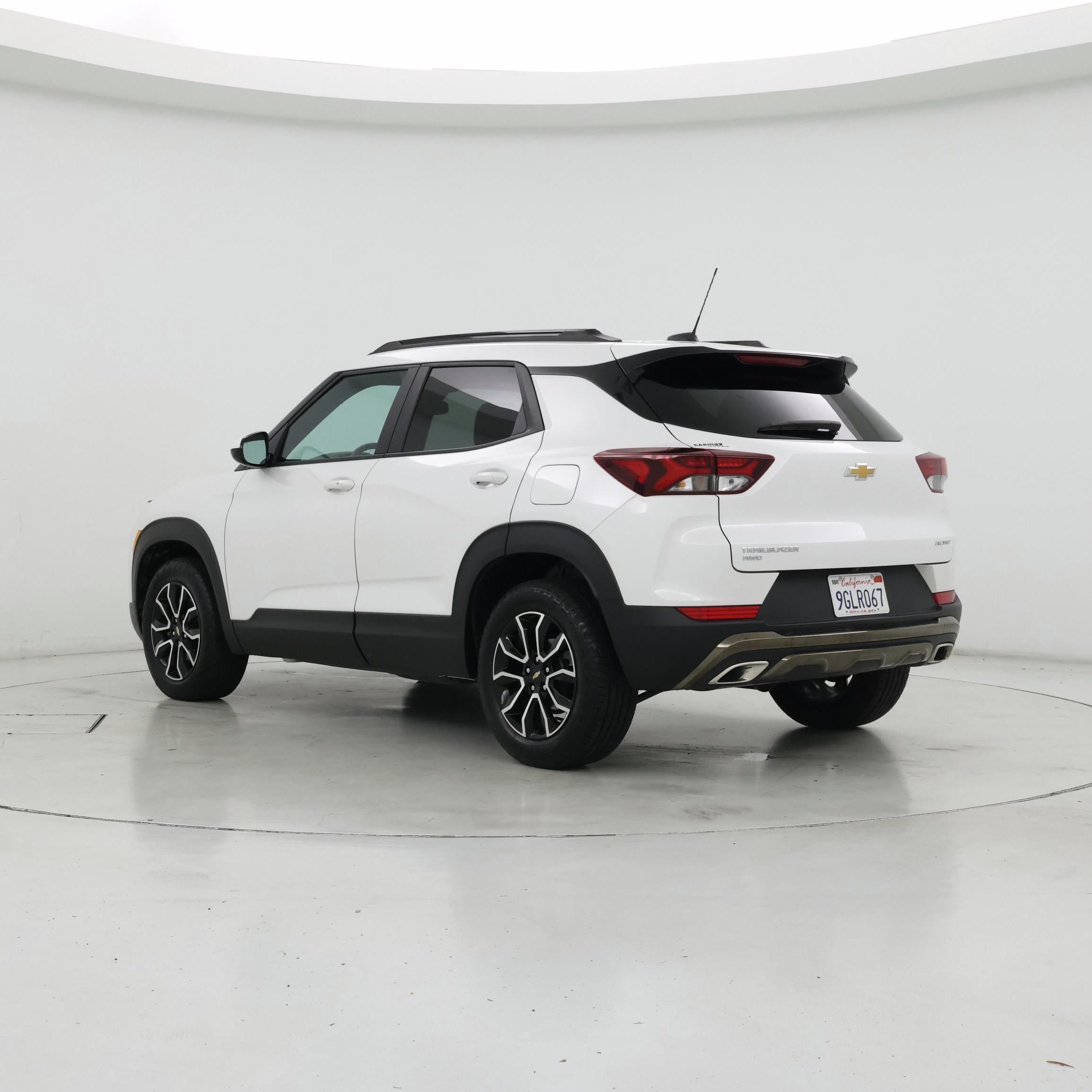 Thumbnail: 2023 Chevrolet TrailBlazer - 2