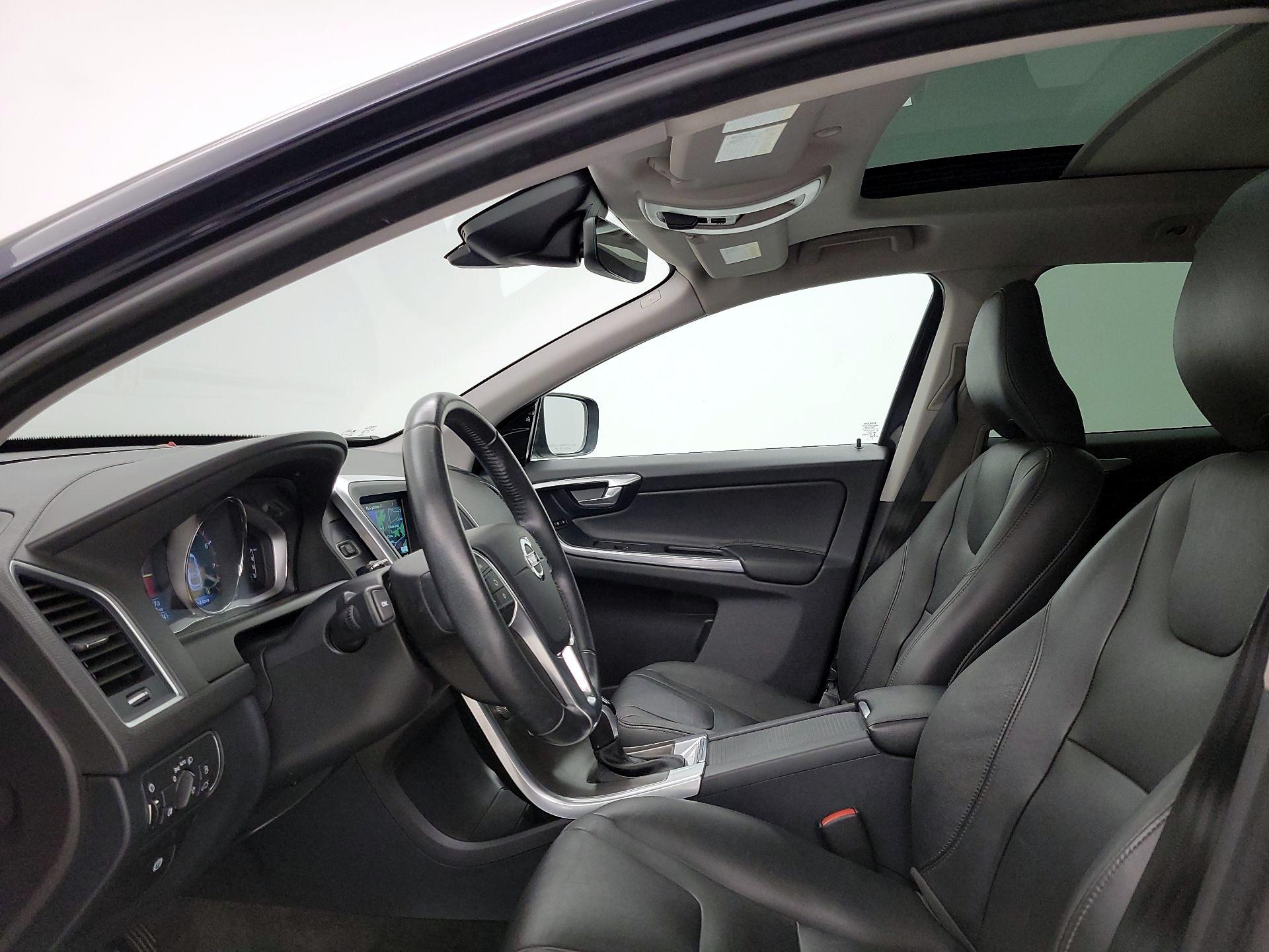 Thumbnail: 2016 Volvo XC60 - 20