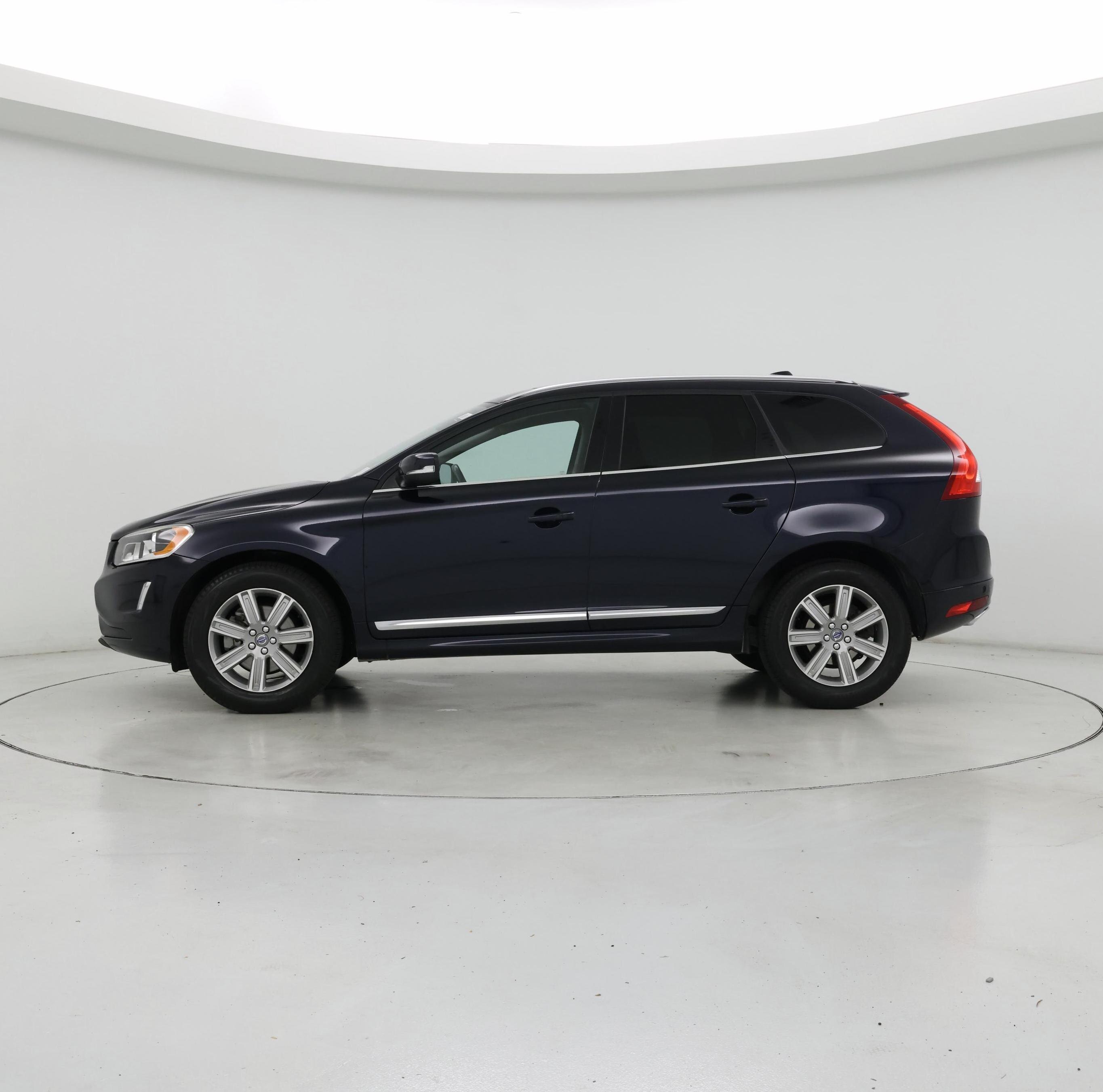 Thumbnail: 2016 Volvo XC60 - 3