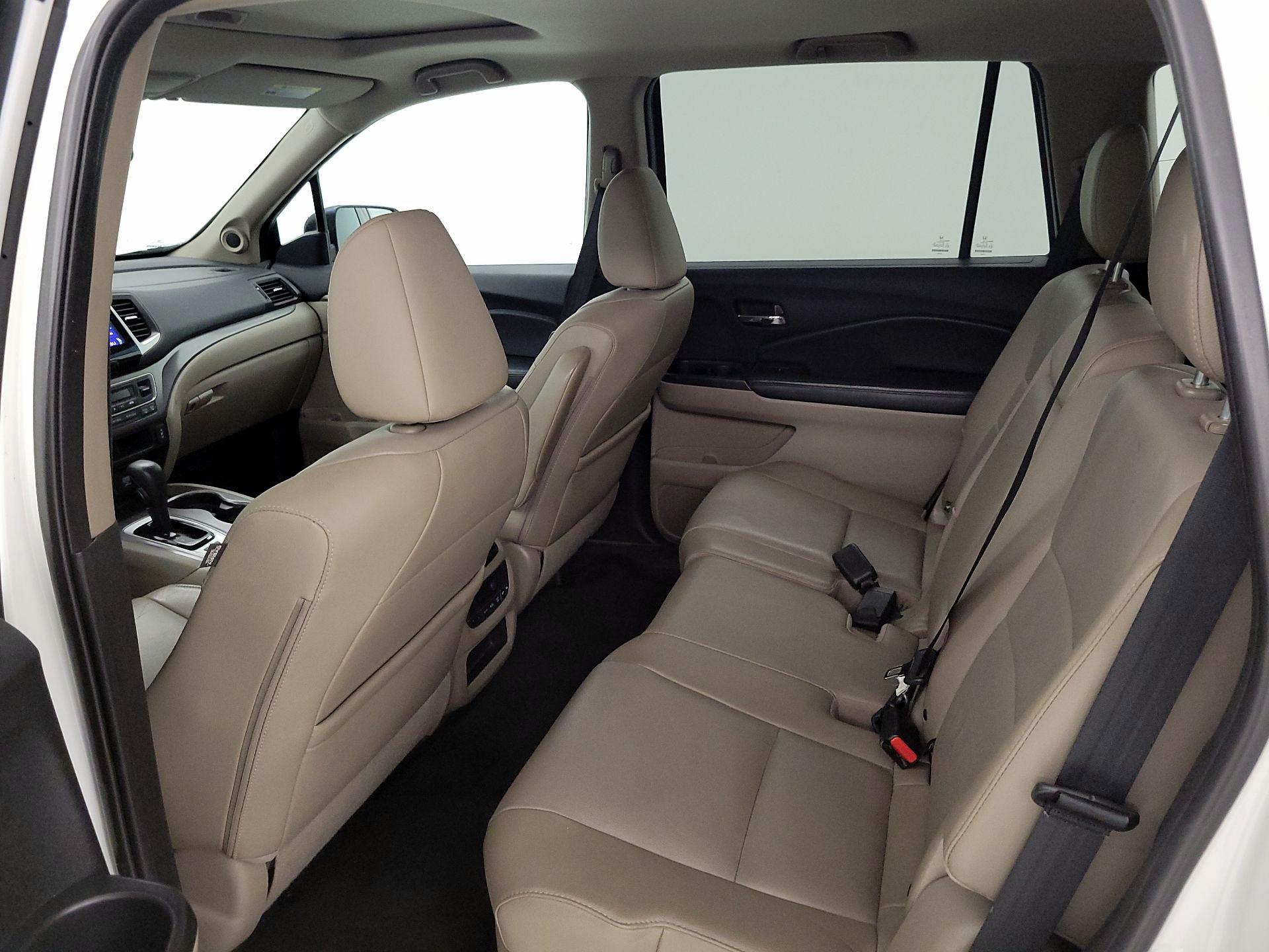 Thumbnail: 2016 Honda Pilot - 20