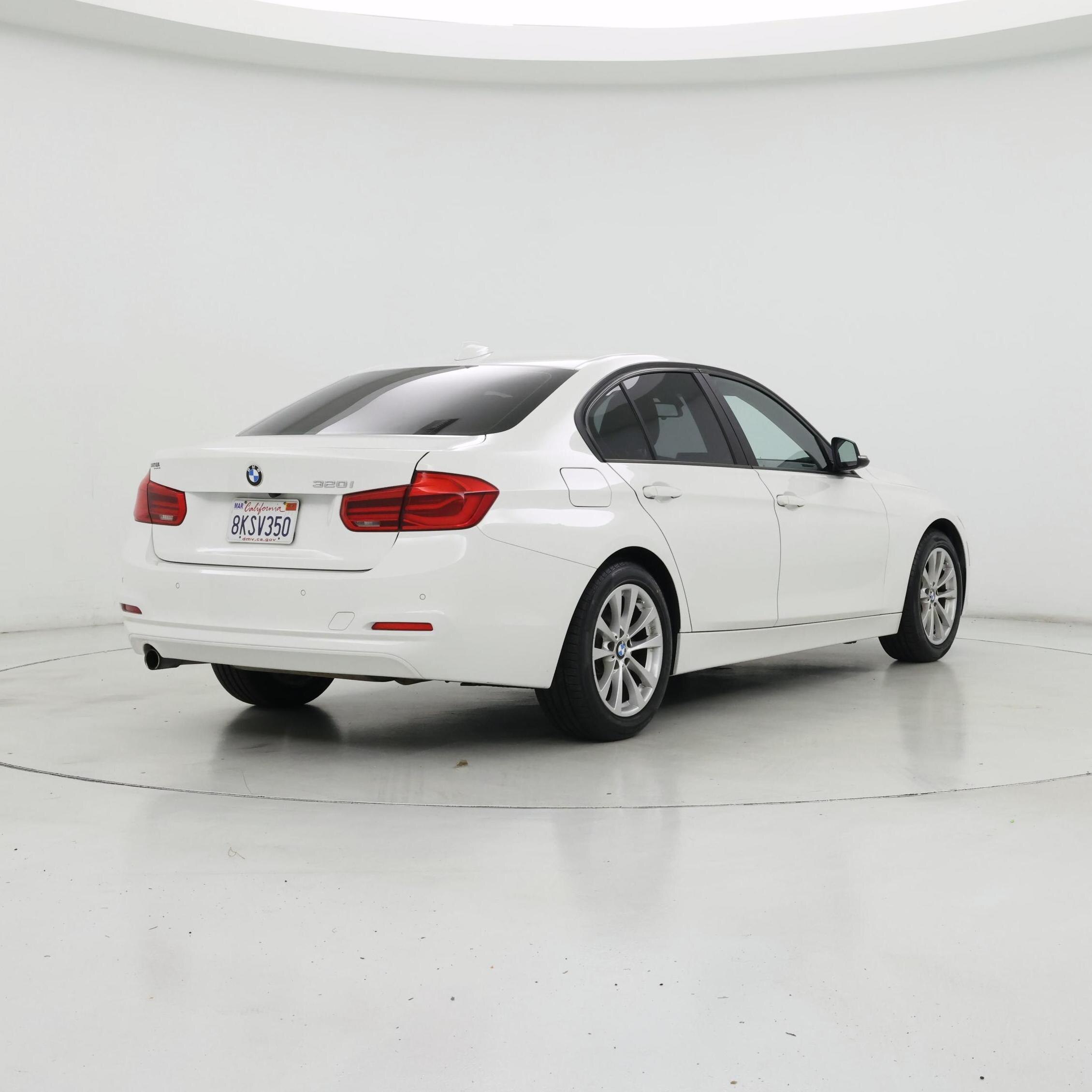 Thumbnail: 2017 BMW 3 Series - 8