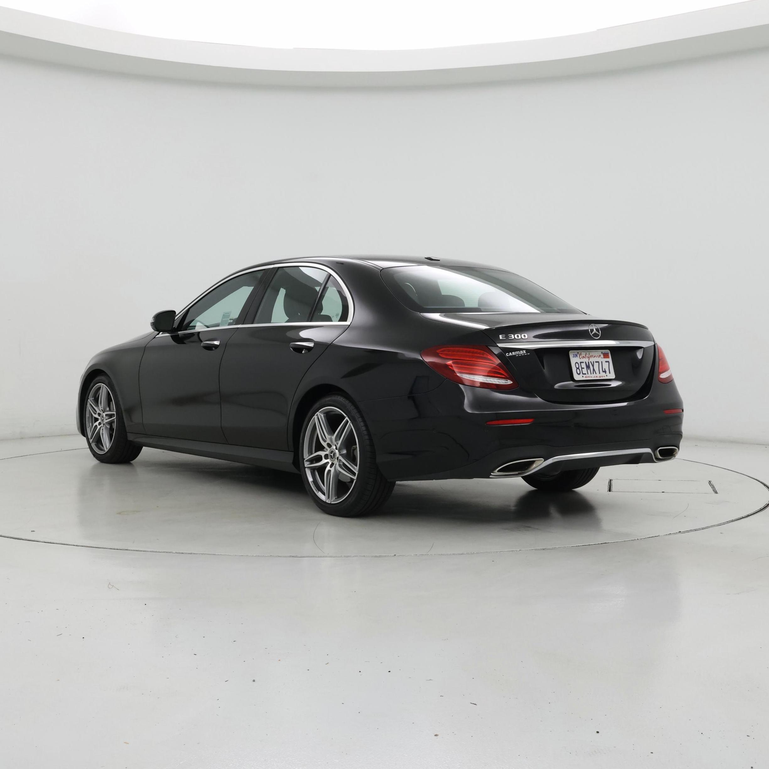 Thumbnail: 2018 Mercedes-Benz E-Class - 2