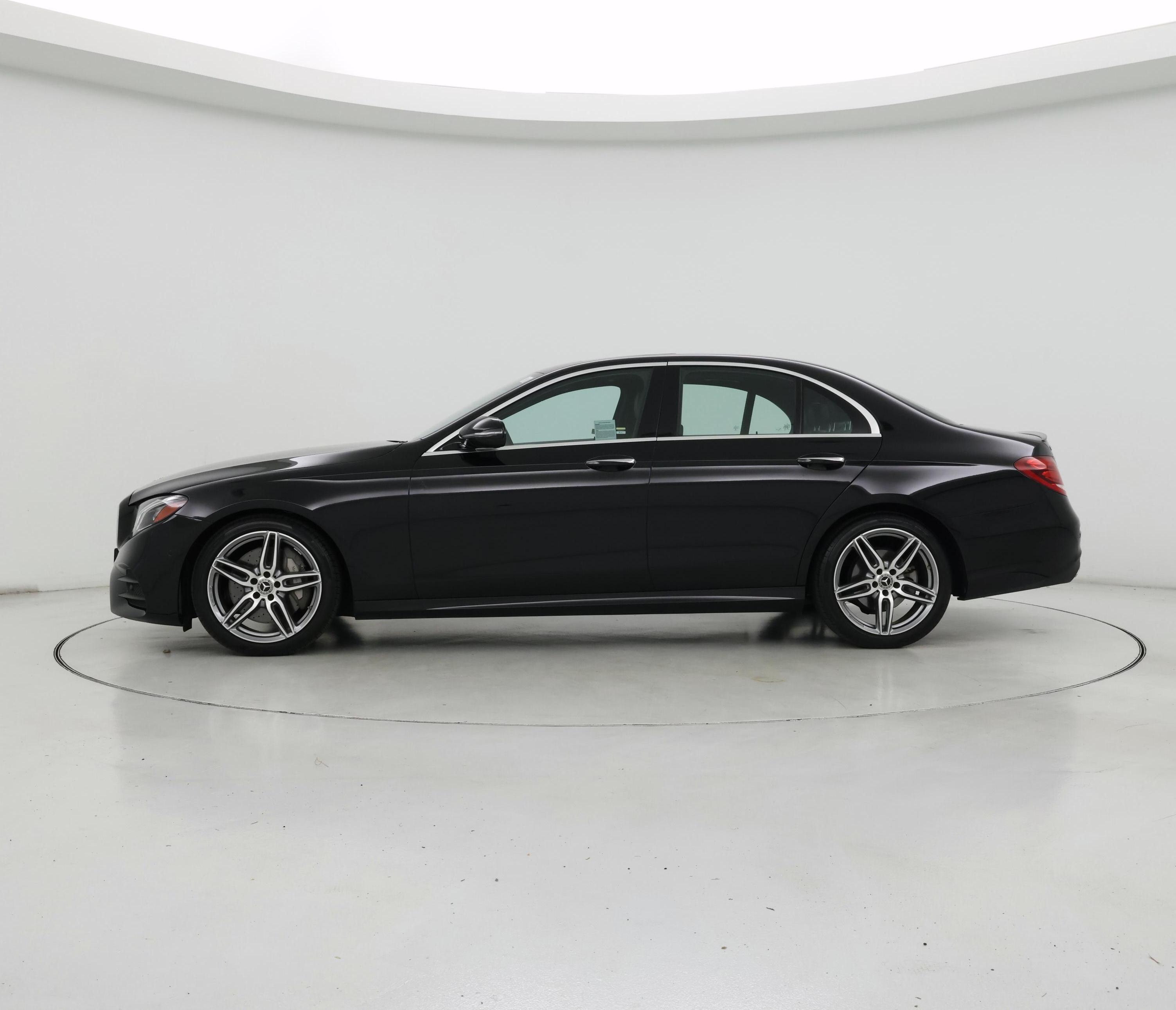 Thumbnail: 2018 Mercedes-Benz E-Class - 3