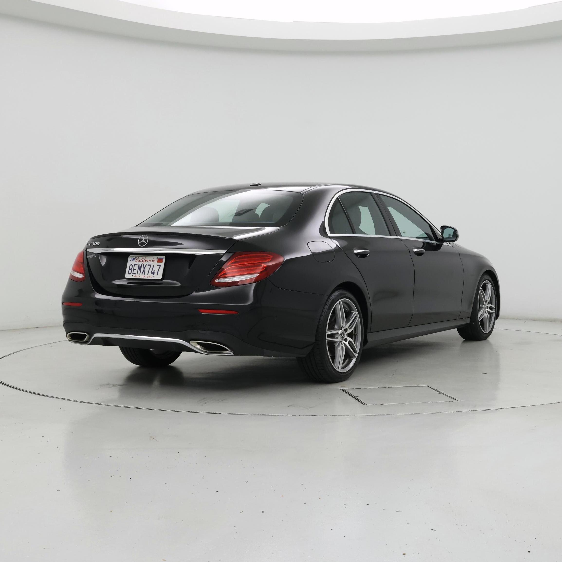 Thumbnail: 2018 Mercedes-Benz E-Class - 8