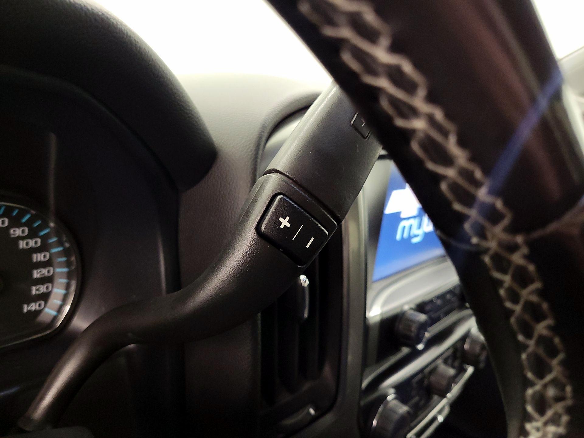 Thumbnail: 2016 Chevrolet Silverado 1500 - 17