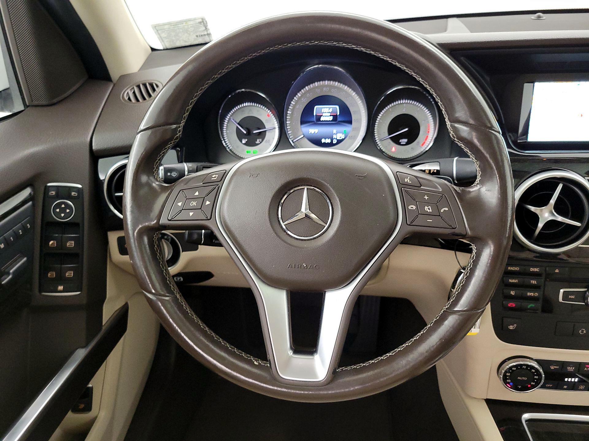 Thumbnail: 2015 Mercedes-Benz GLK - 10