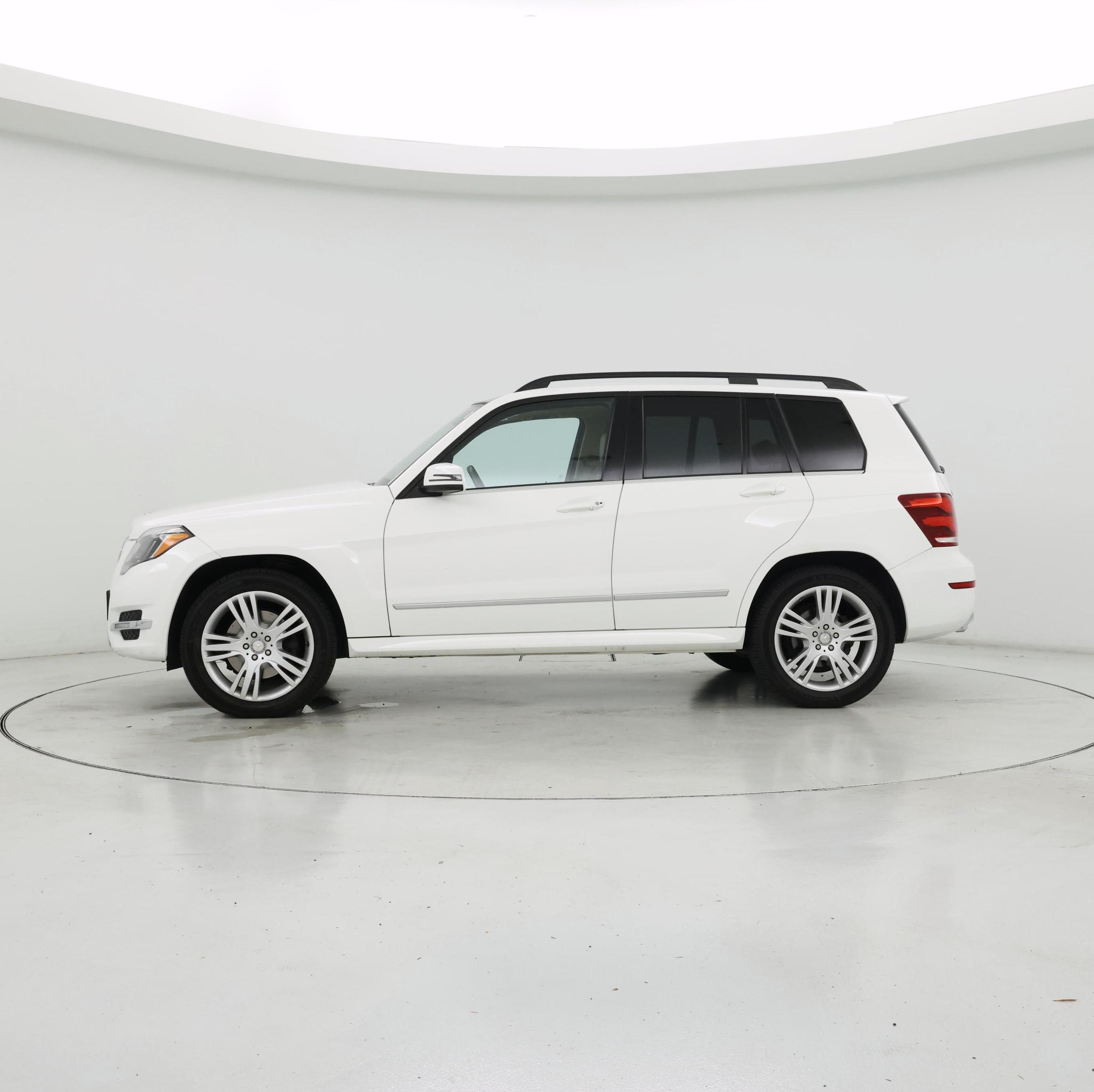 Thumbnail: 2015 Mercedes-Benz GLK - 3