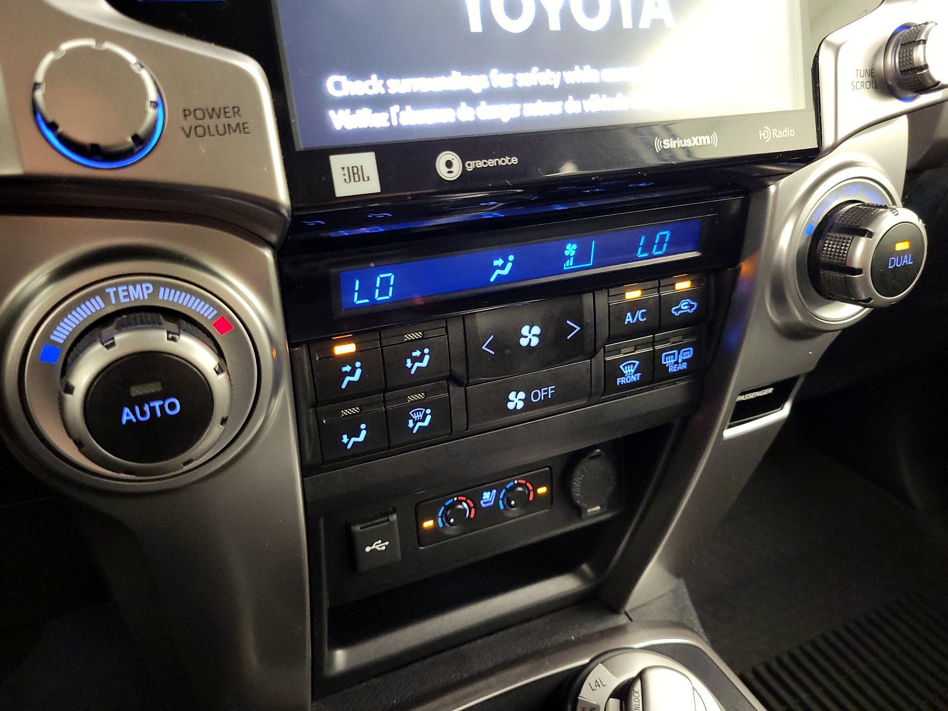 Thumbnail: 2022 Toyota 4Runner - 17