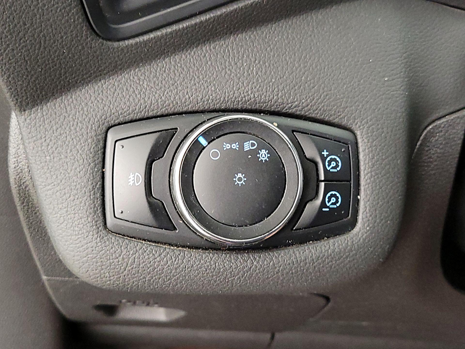 Thumbnail: 2013 Ford Escape - 13