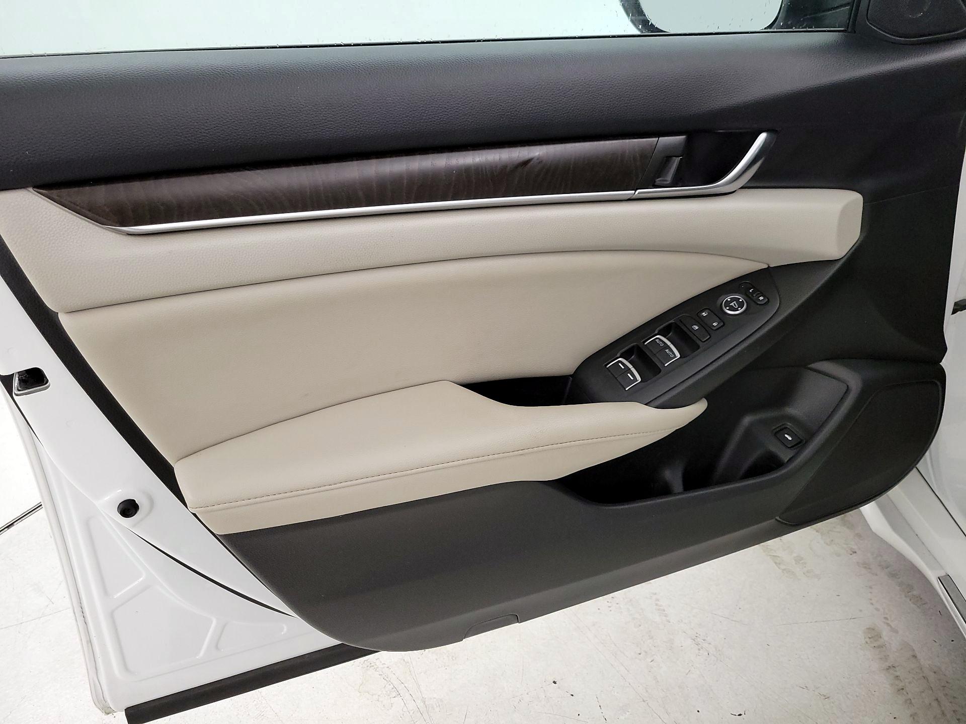 Thumbnail: 2020 Honda Accord - 12