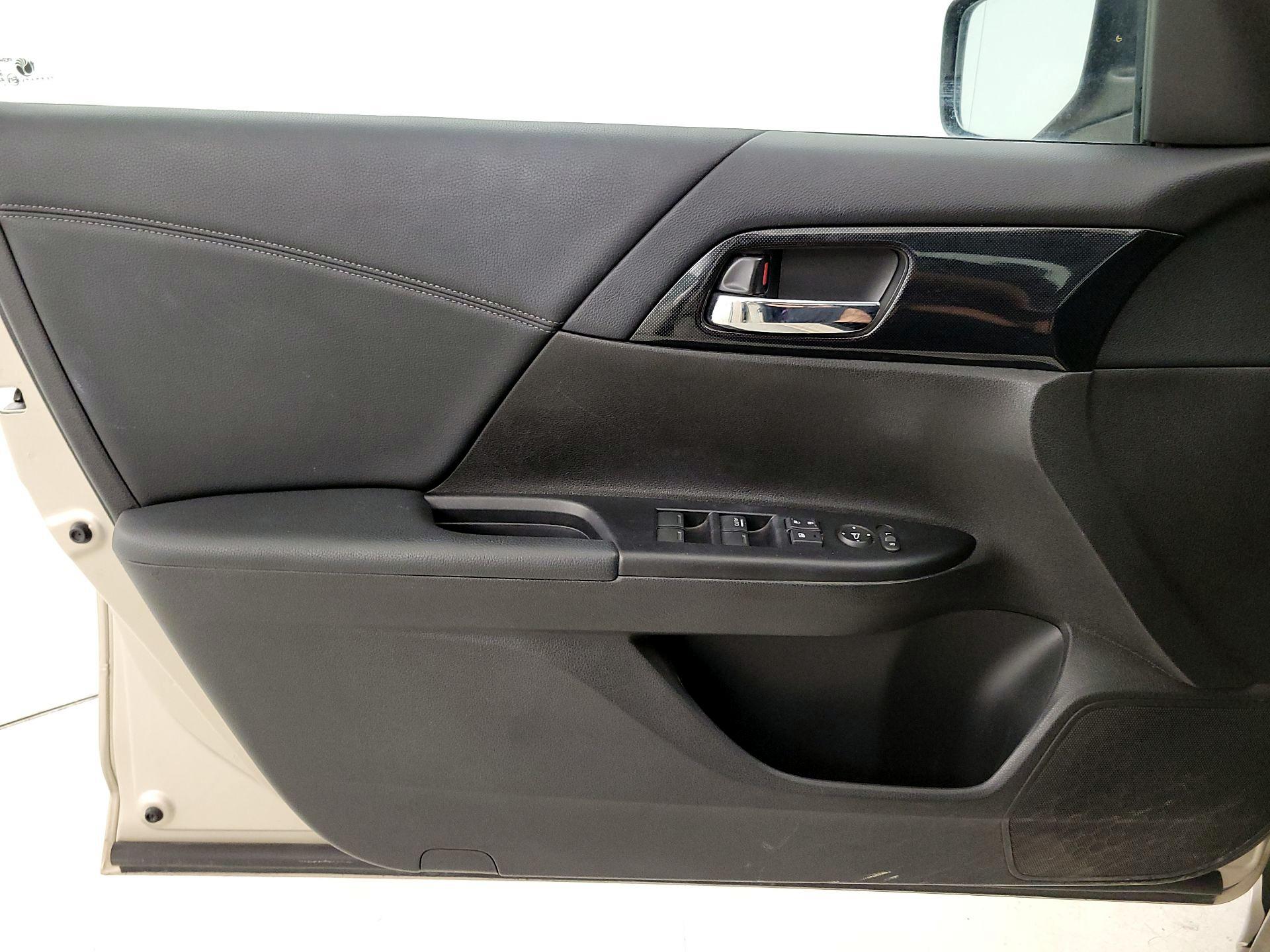 Thumbnail: 2014 Honda Accord - 12