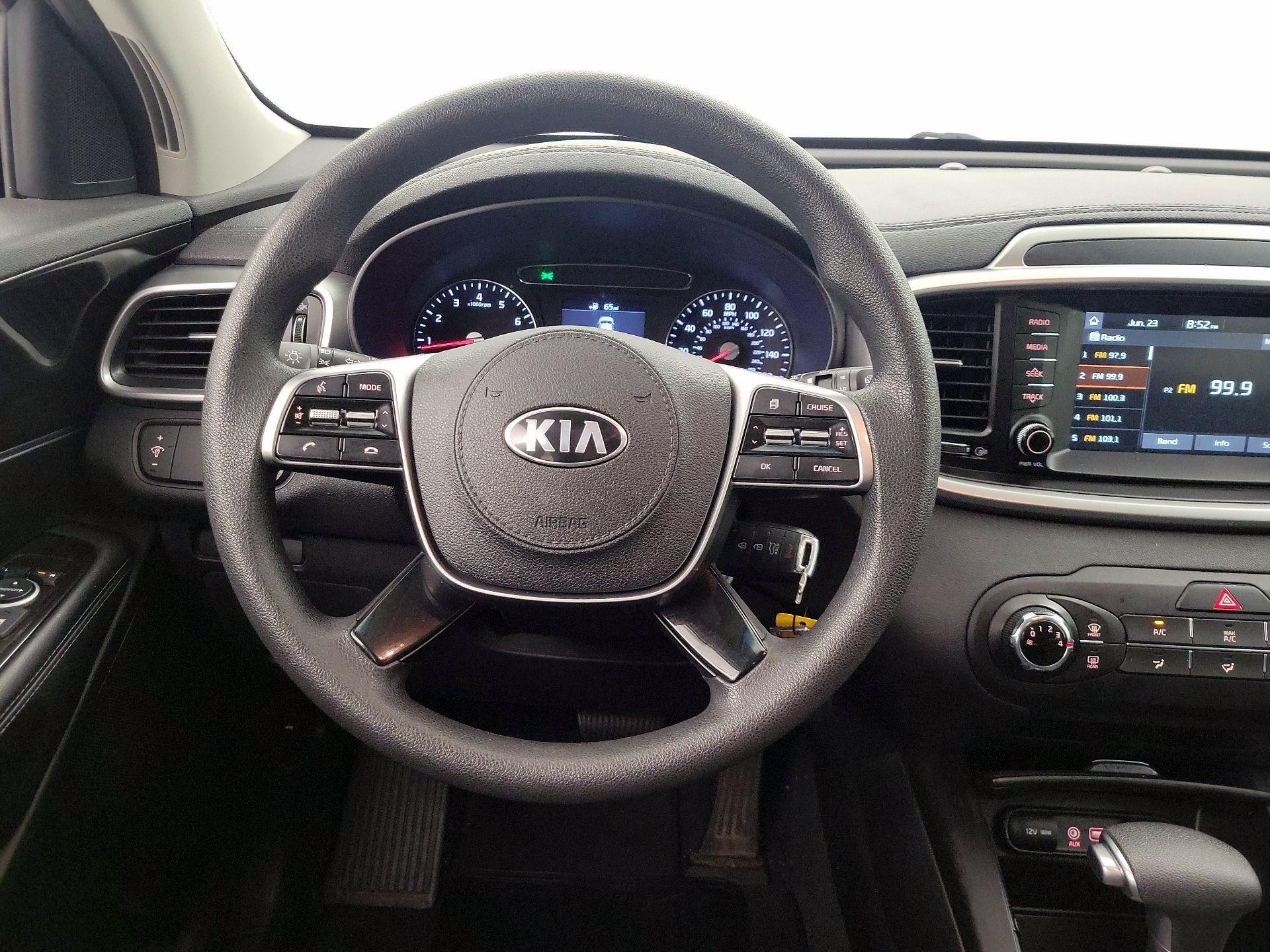Thumbnail: 2019 Kia Sorento - 10